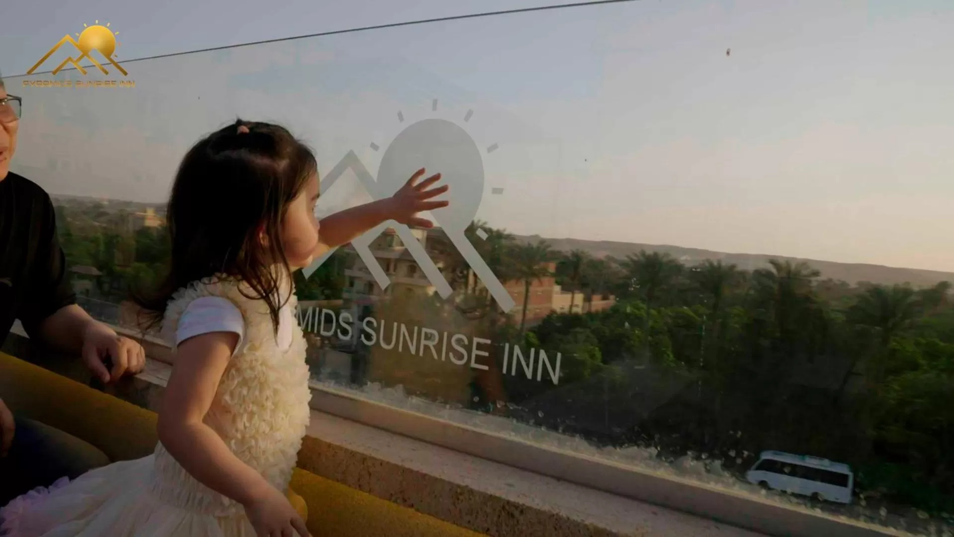 People in Pyramids sunrise inn