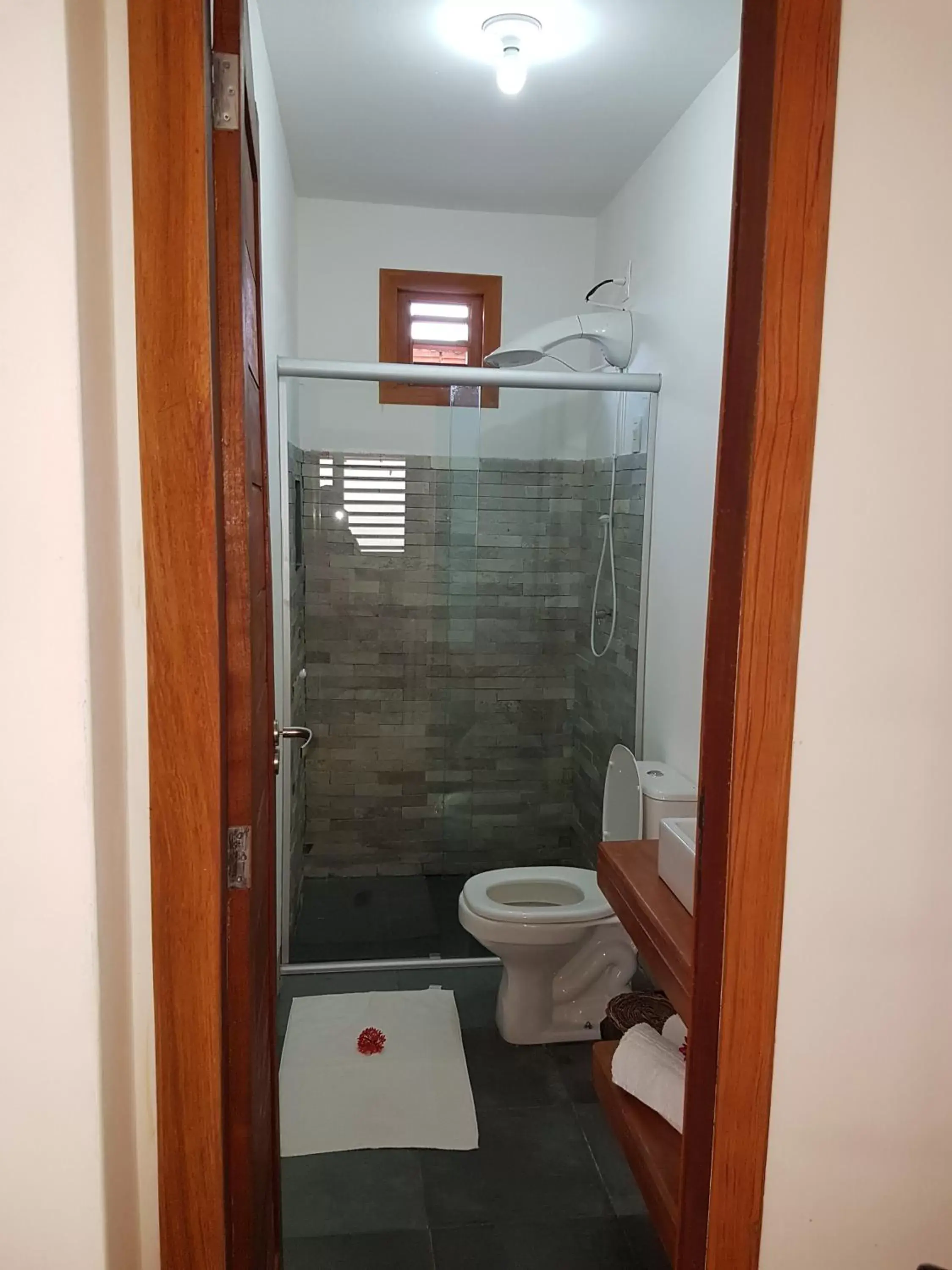 Classic Triple Room in Aki Pousada Classic Triple Room in Aki Pousada