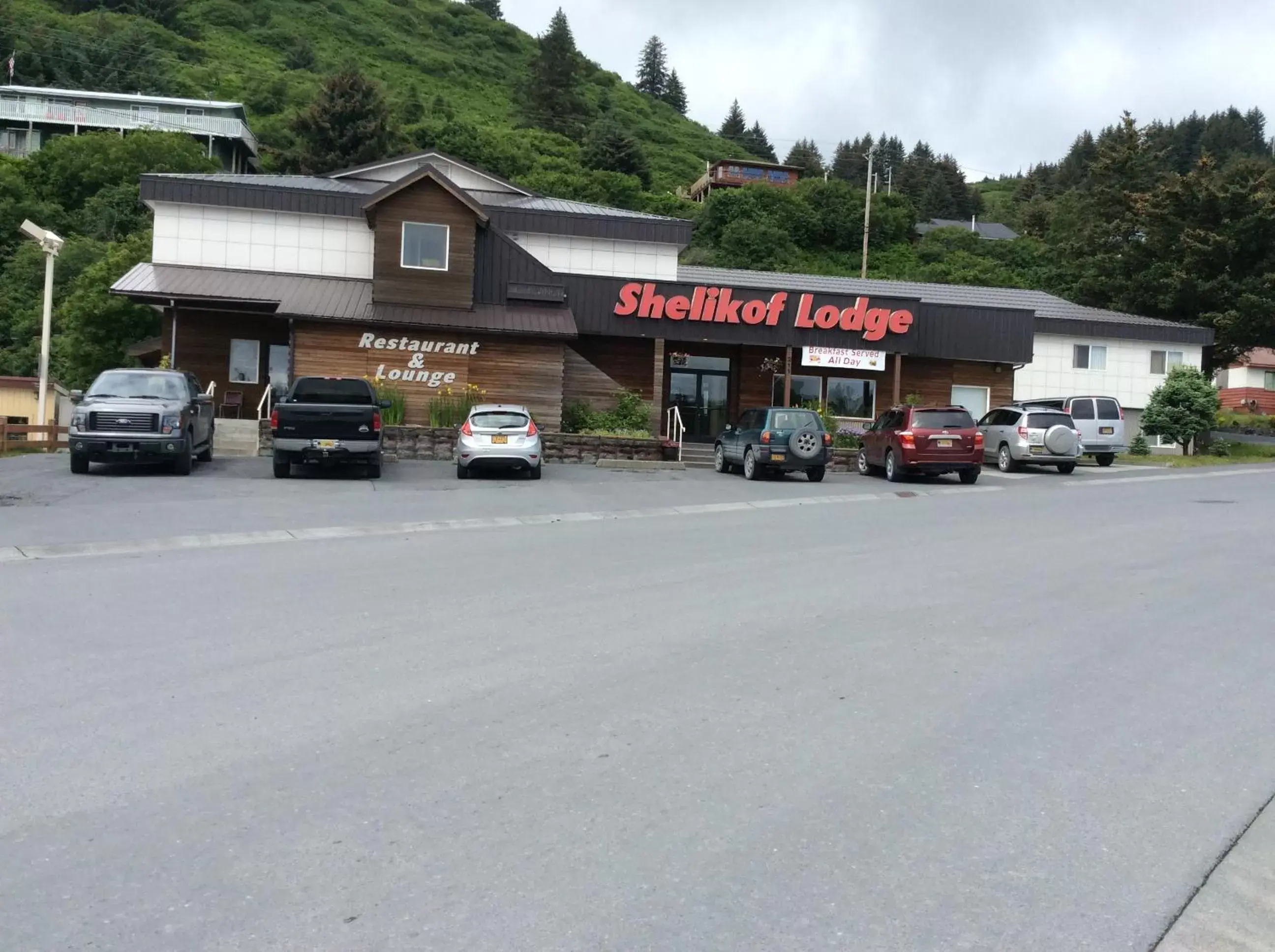 Facade/entrance, Property Building in Shelikof Lodge