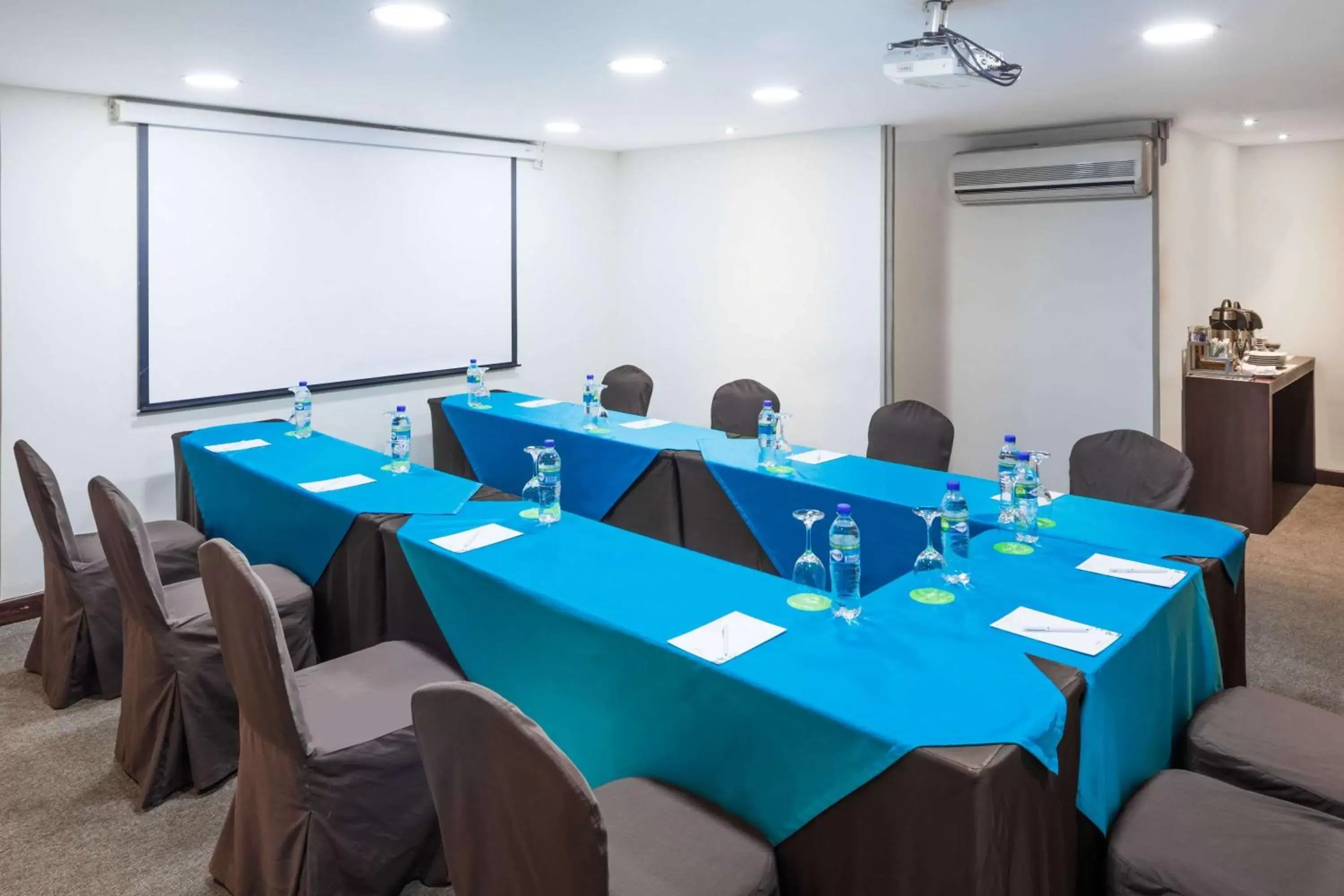 Meeting/conference room in Wyndham Garden Quito