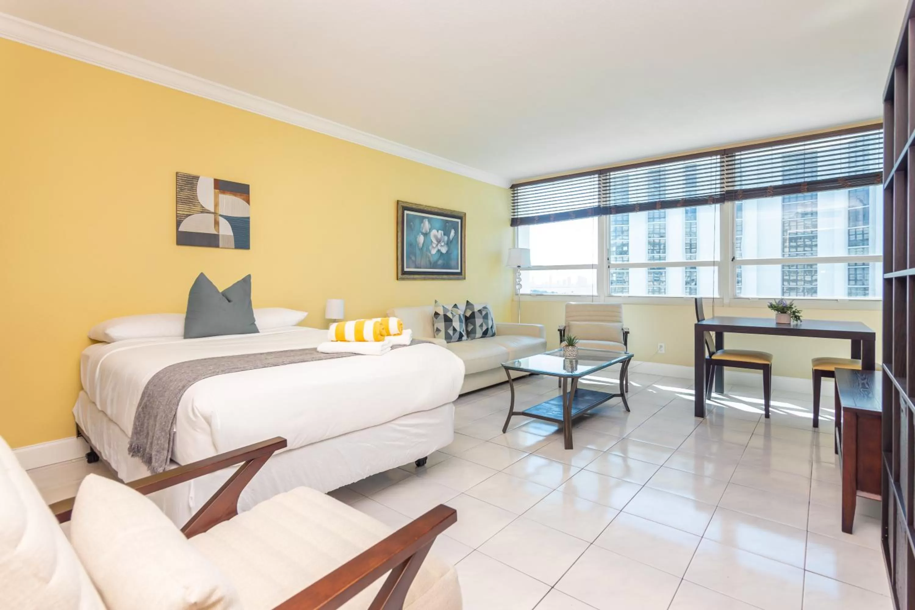 Comfort Quadruple Room in Girasole Apartments