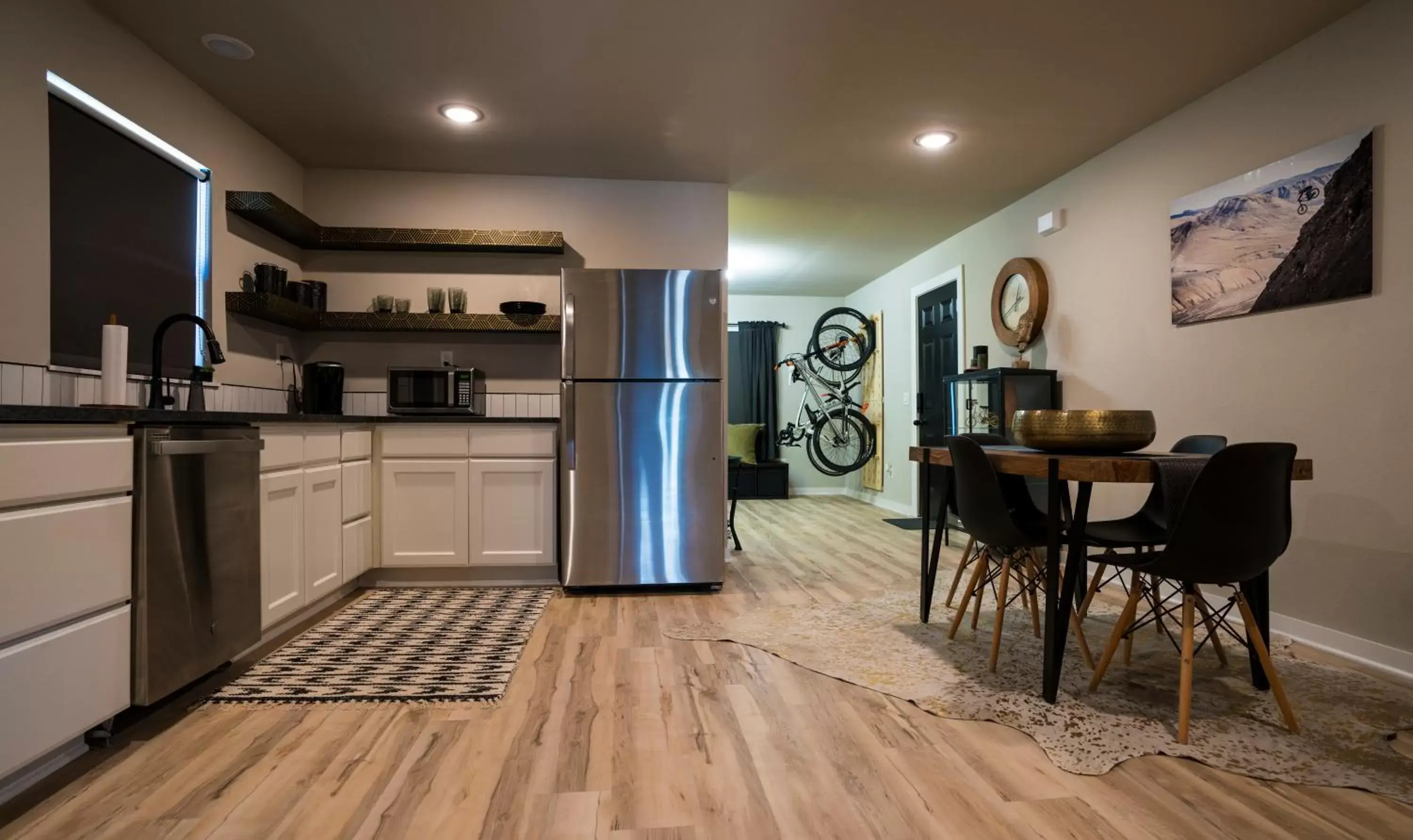 Kitchen or kitchenette, Kitchen/Kitchenette in The Bike Inn