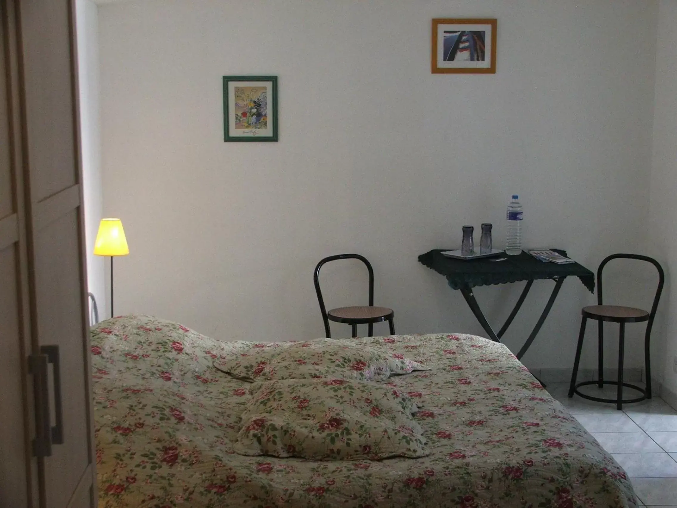Photo of the whole room, Bed in Chambres d'hotes Welcome Trépied