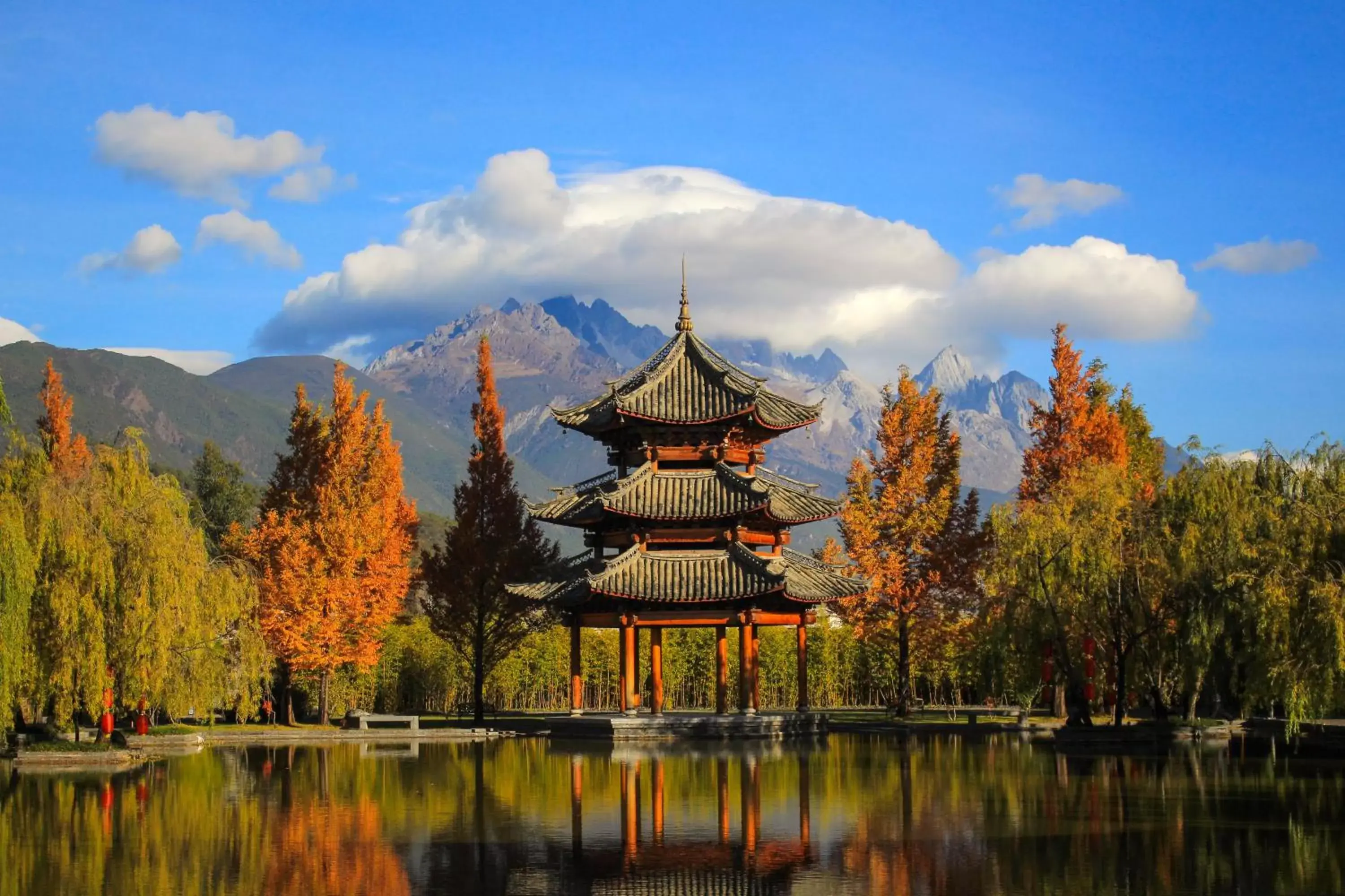 Natural landscape in Banyan Tree Lijiang