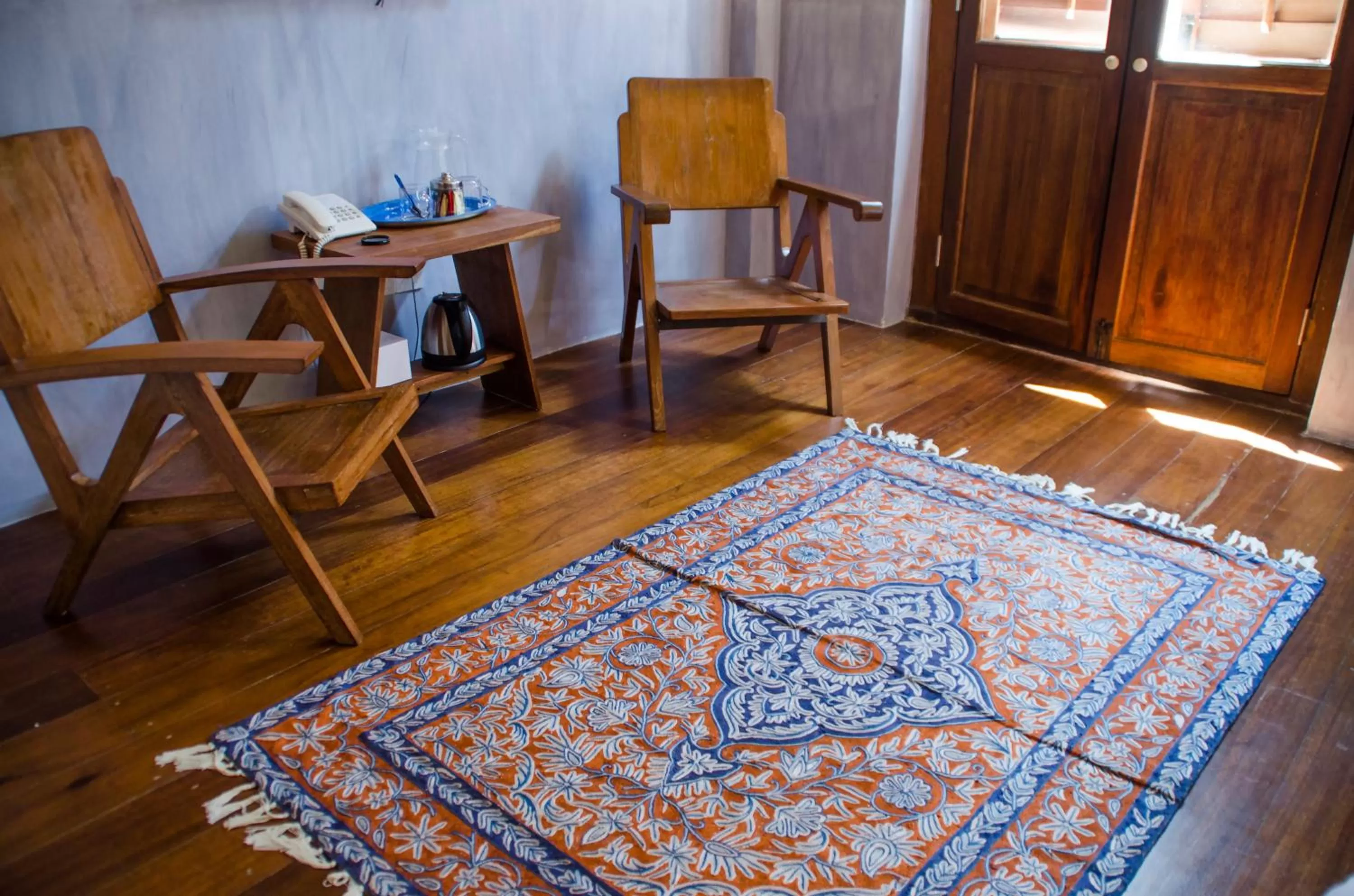 Seating area in Ren I Tang Heritage Inn