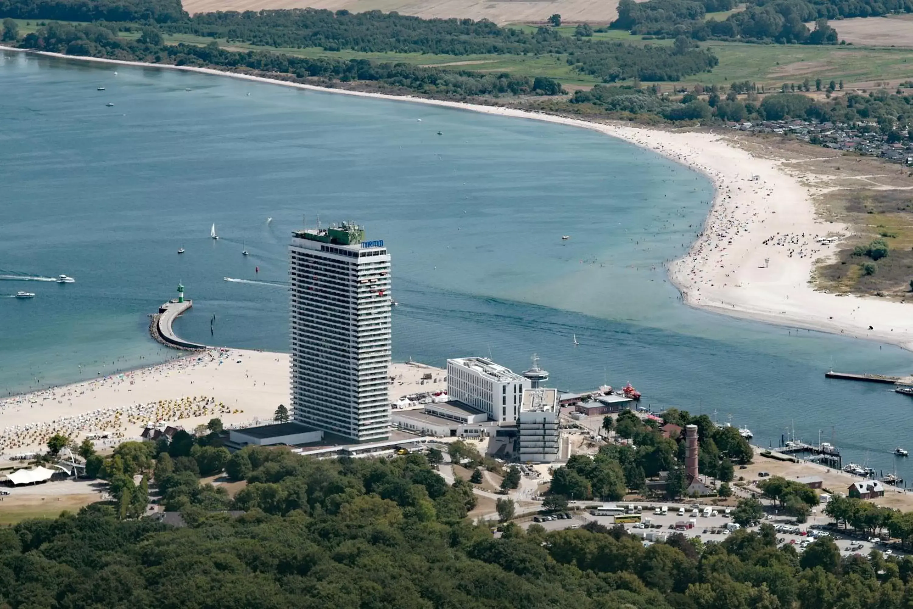 Property building, Bird's-eye View in Maritim Strandhotel Travemünde