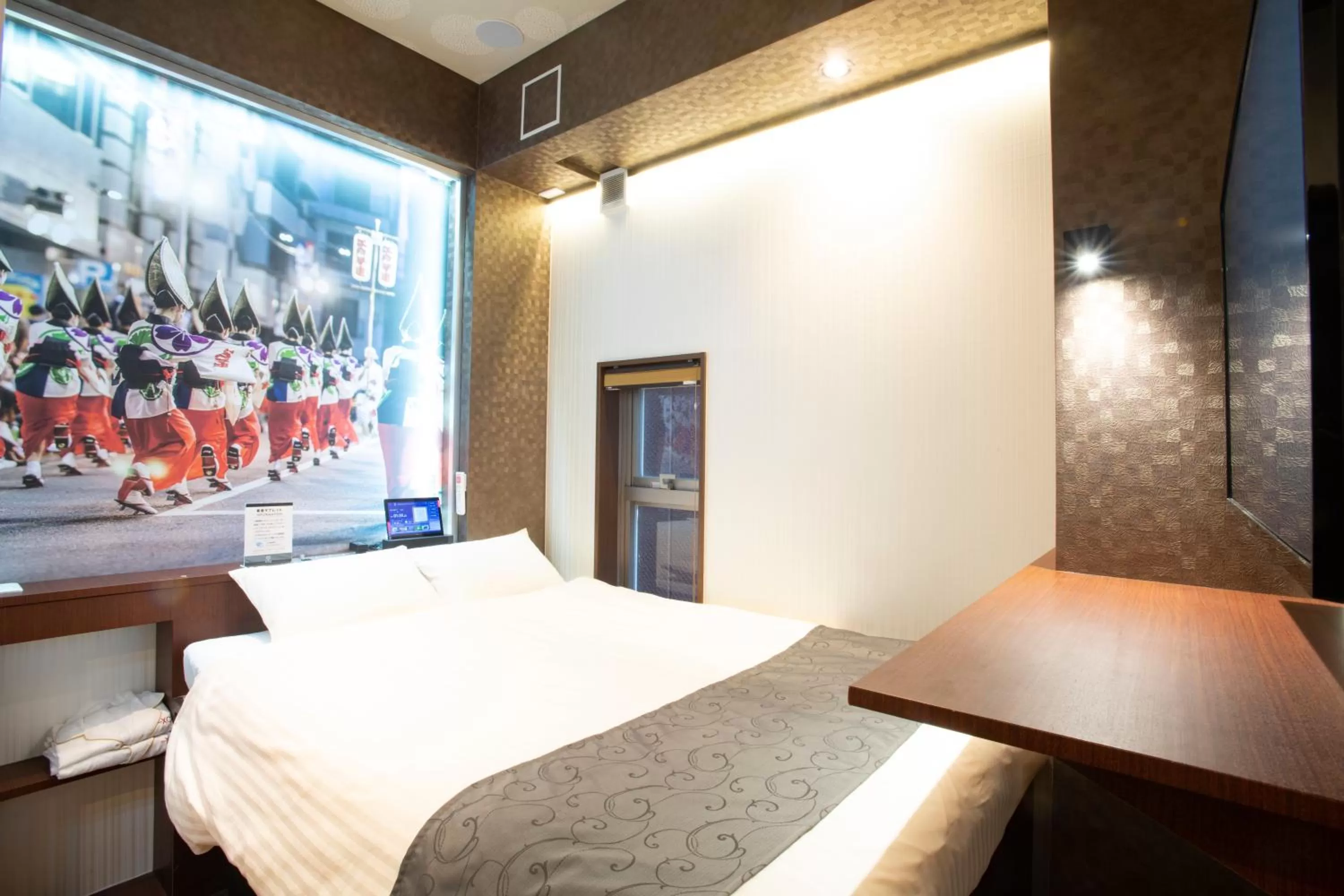 Photo of the whole room, Bed in Hotel Xcell Hiroshima Nagarekawa