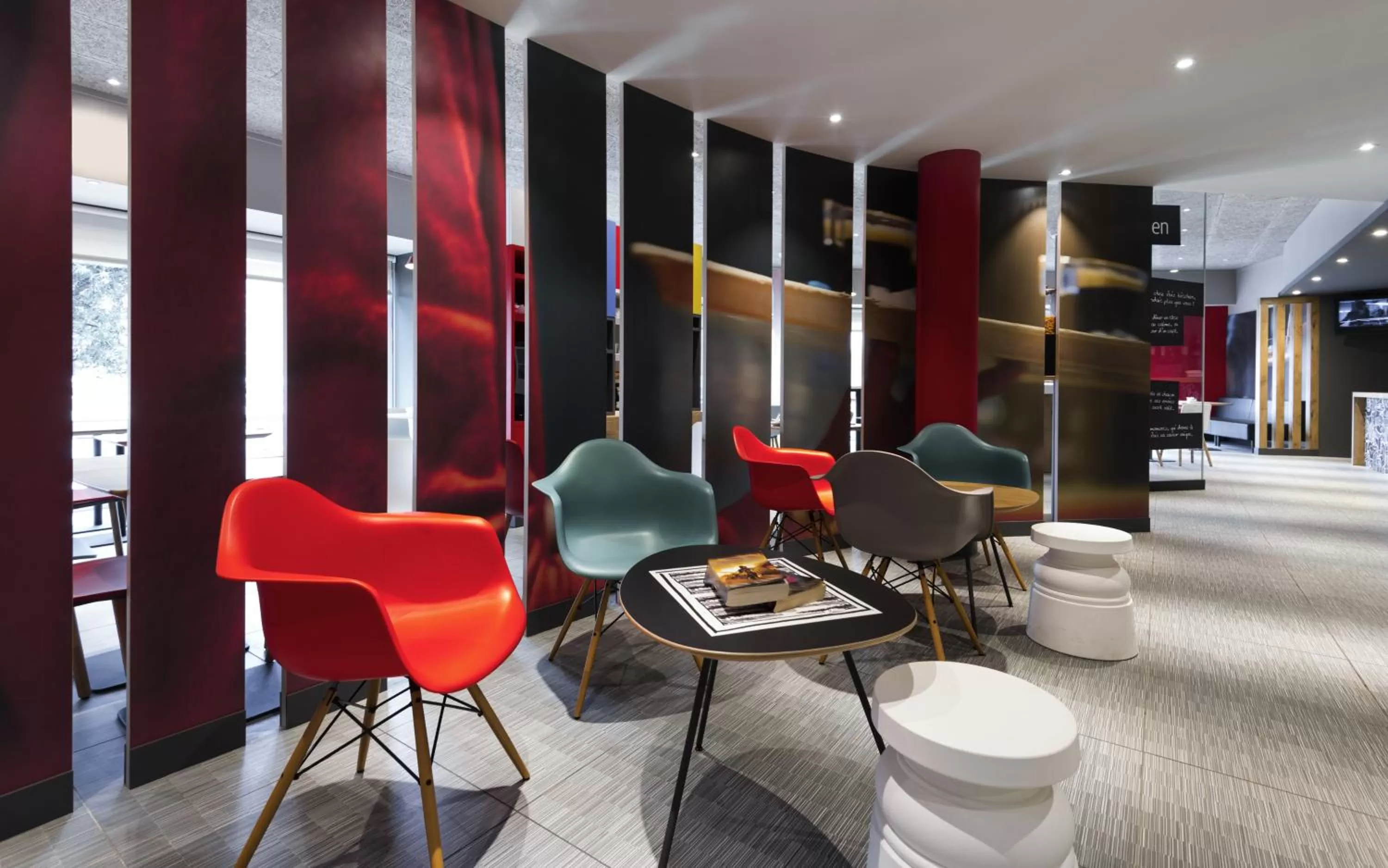 Seating area in Ibis Bilbao Barakaldo