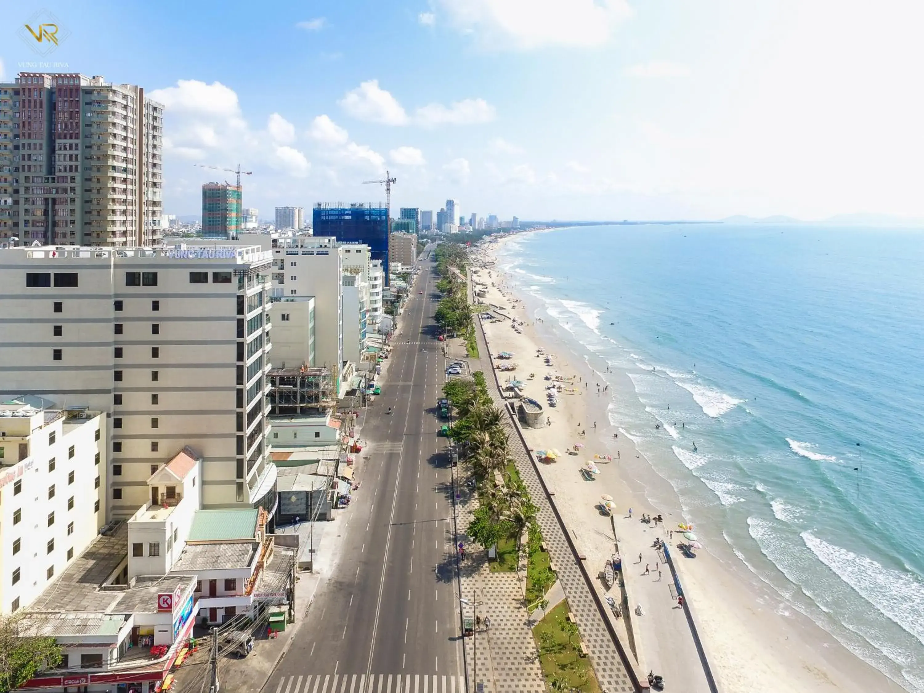 Property building in GOLDEN ERA Hotel - Vung Tau Riva Hotel Property building in GOLDEN ERA Hotel - Vung Tau Riva Hotel