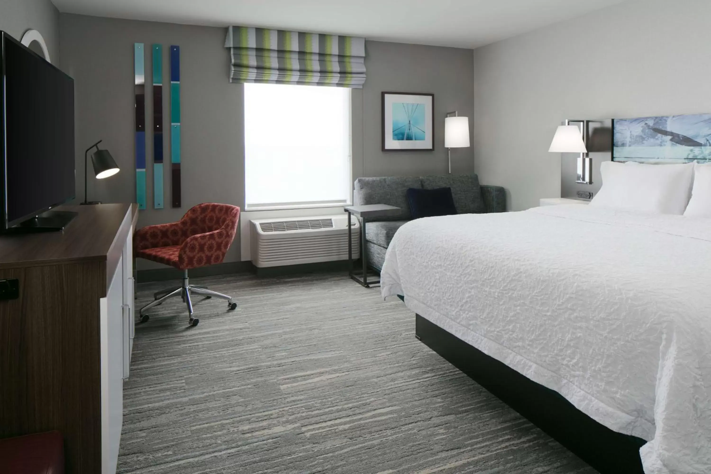 Bed in Hampton Inn By Hilton Wichita Northwest