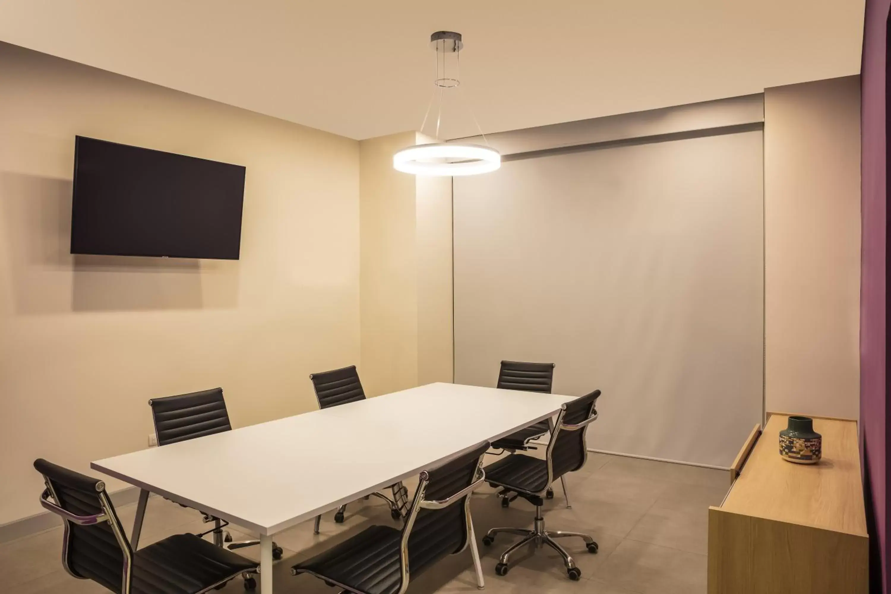 Meeting/conference room in Fiesta Inn Express Monterrey Centro