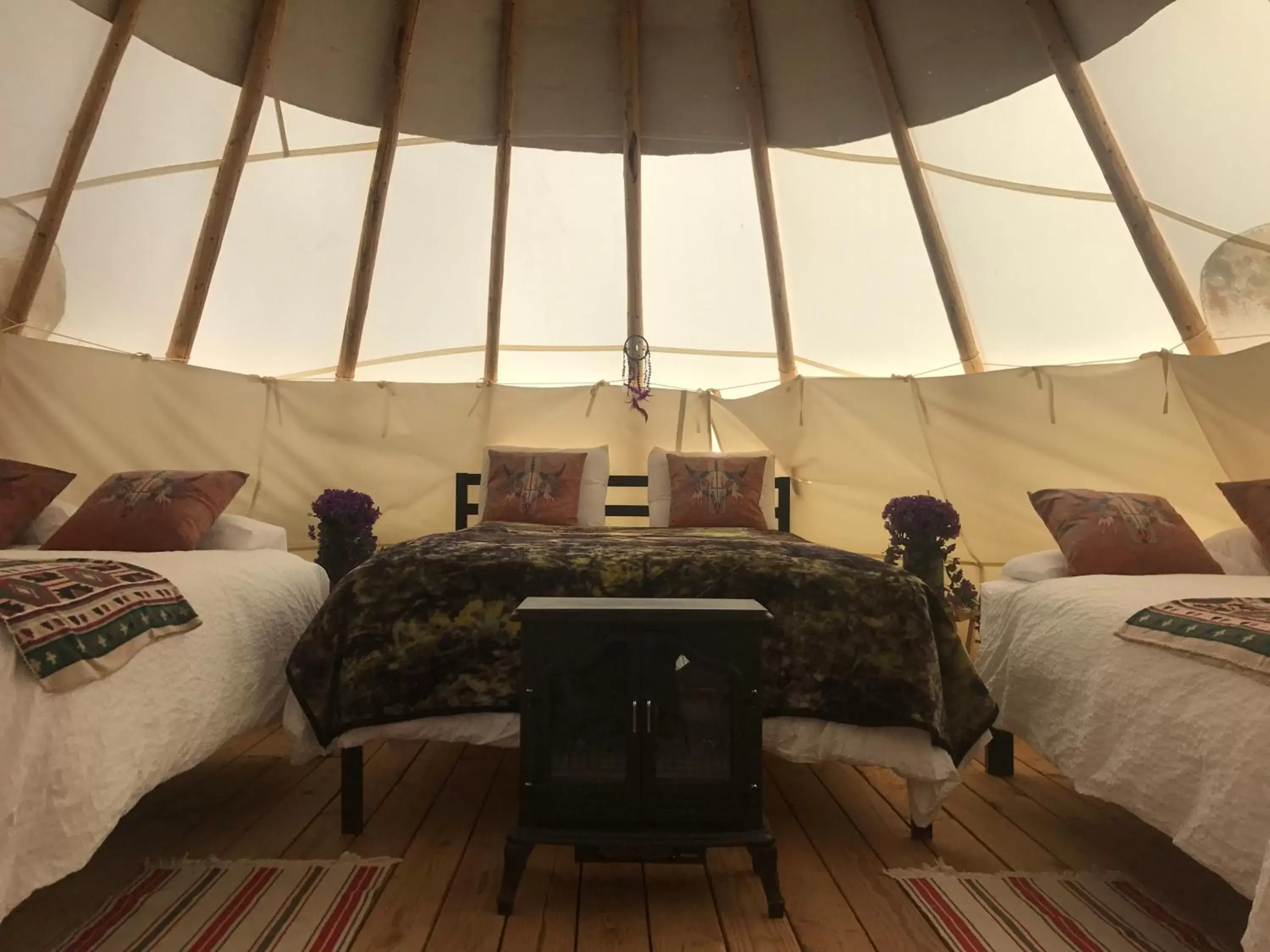 Photo of the whole room, Bed in Olancha RV Park and Motel Photo of the whole room, Bed in Olancha RV Park and Motel