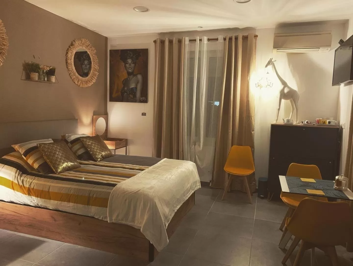 Photo of the whole room, Bed in LA DI MARIA