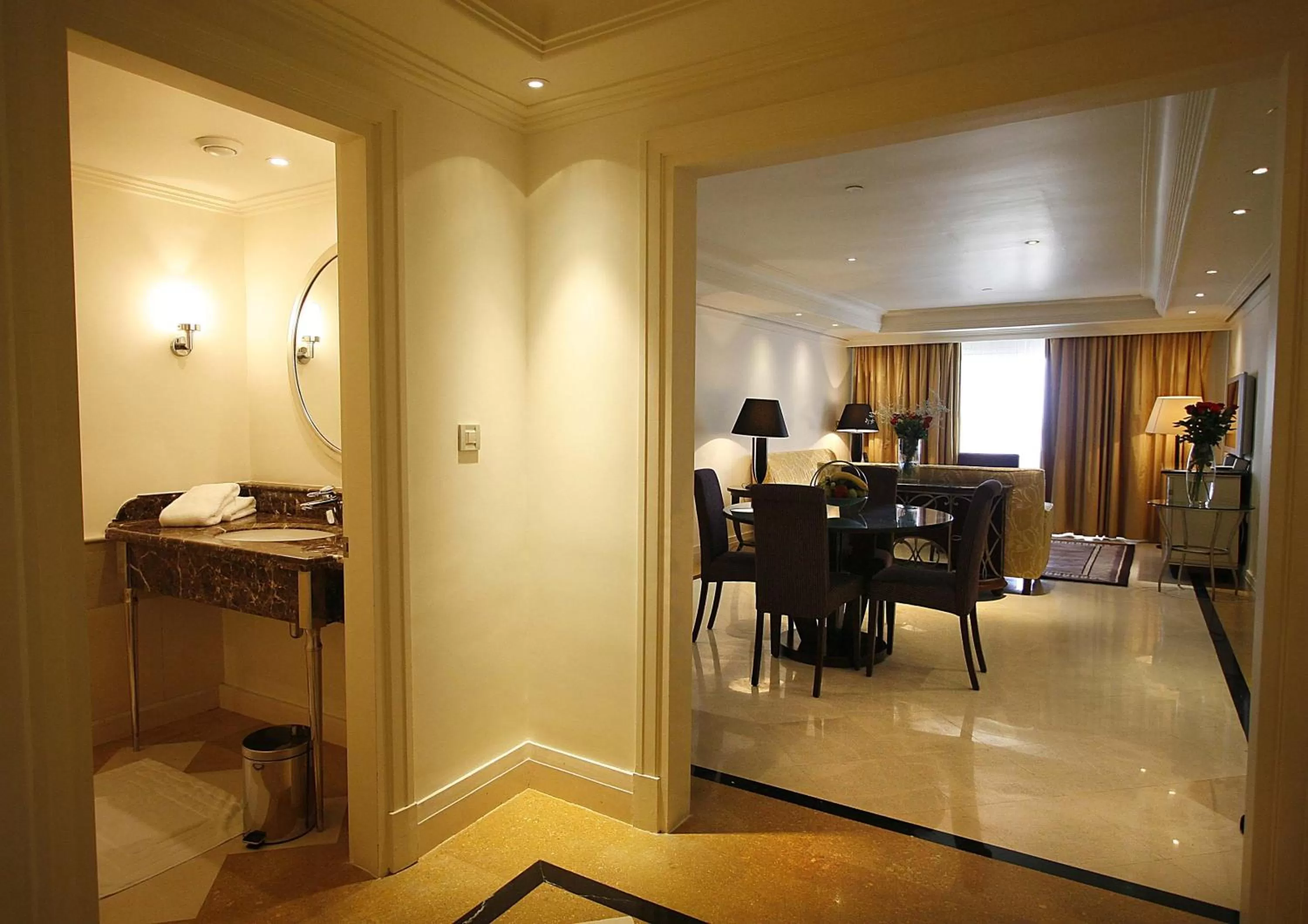 Photo of the whole room in L' Amphitrite Palace Beach Resort & Spa