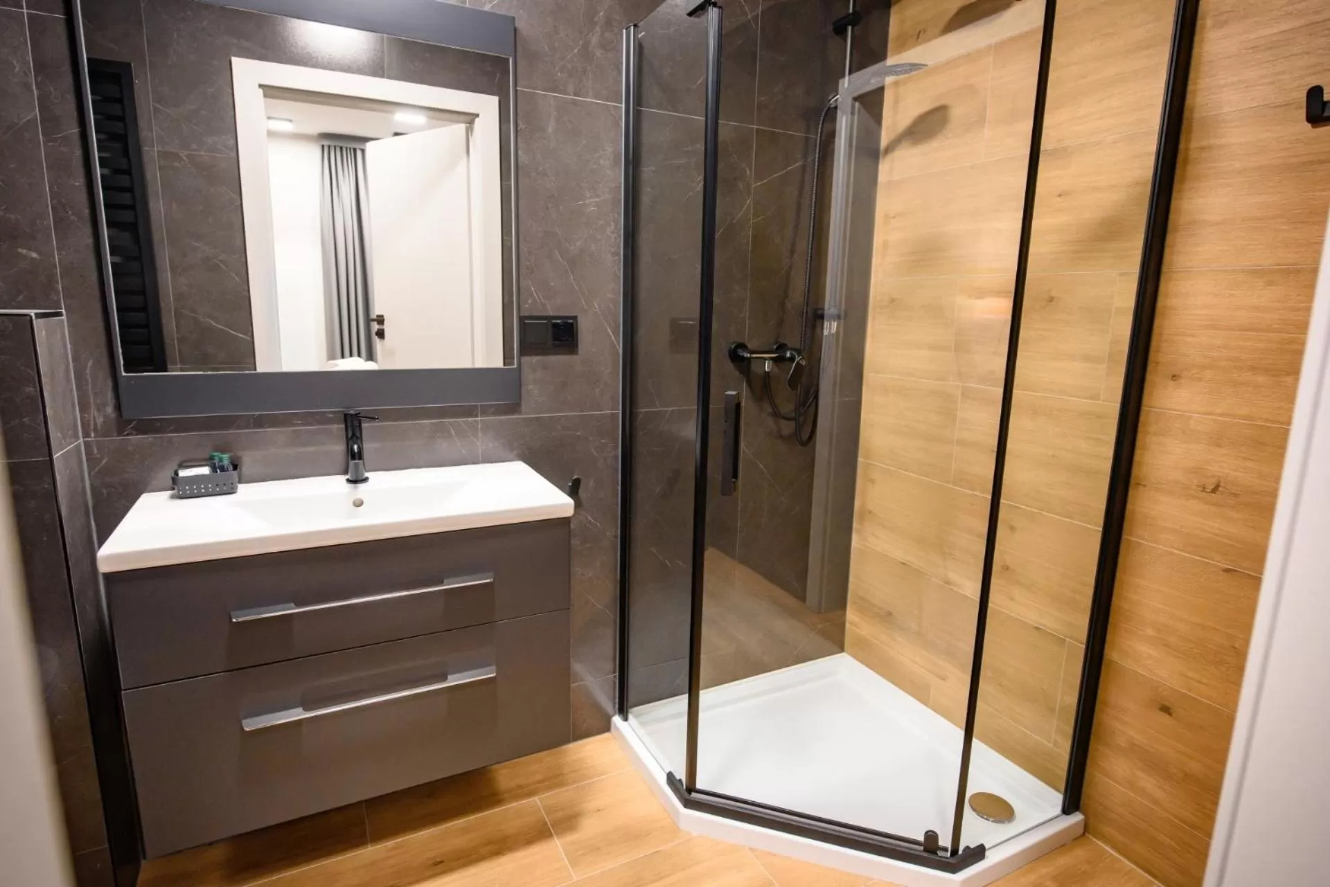 Shower in Wójcik SPA - Krynica Zdrój