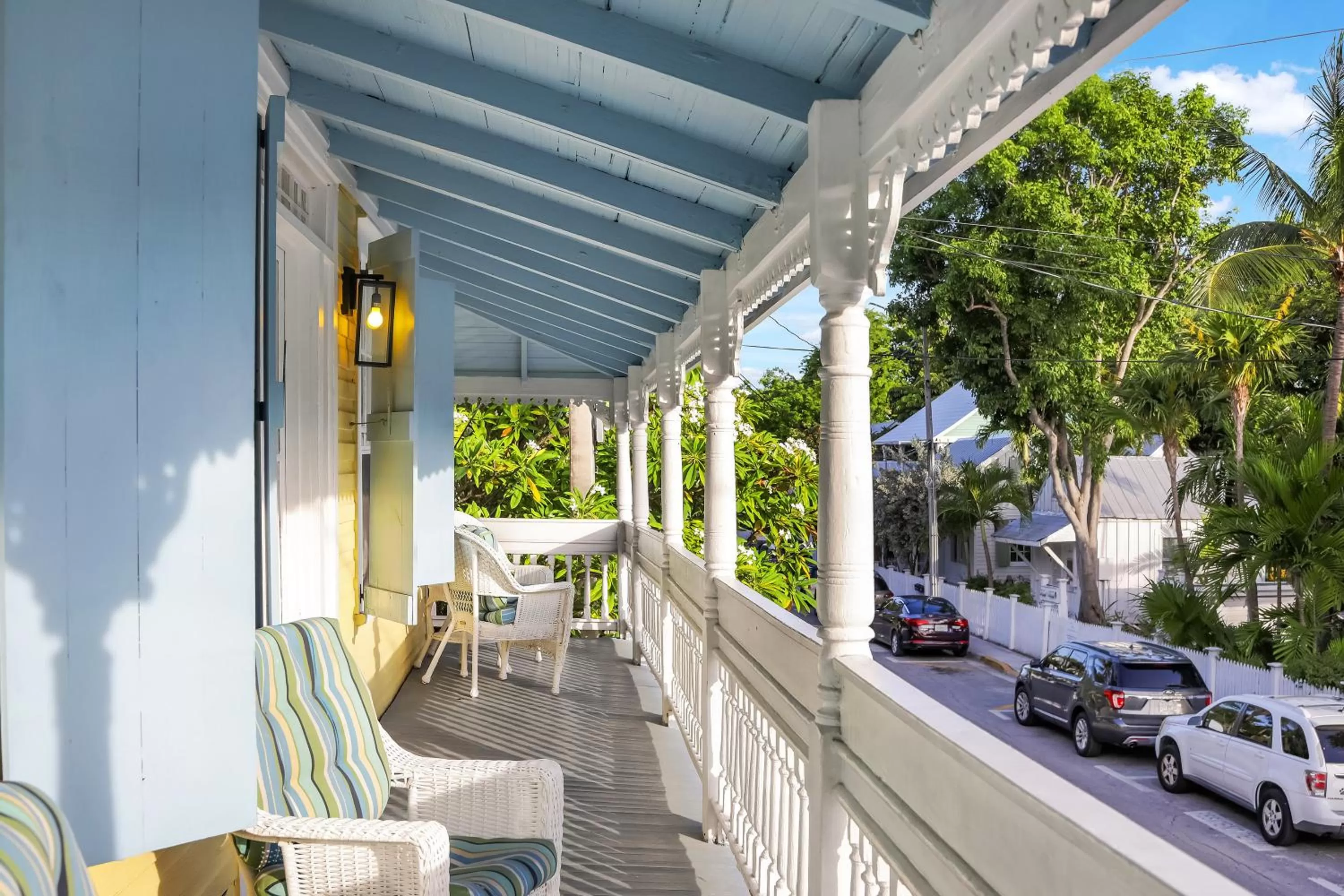 Property building, Balcony/Terrace in Tranquillity