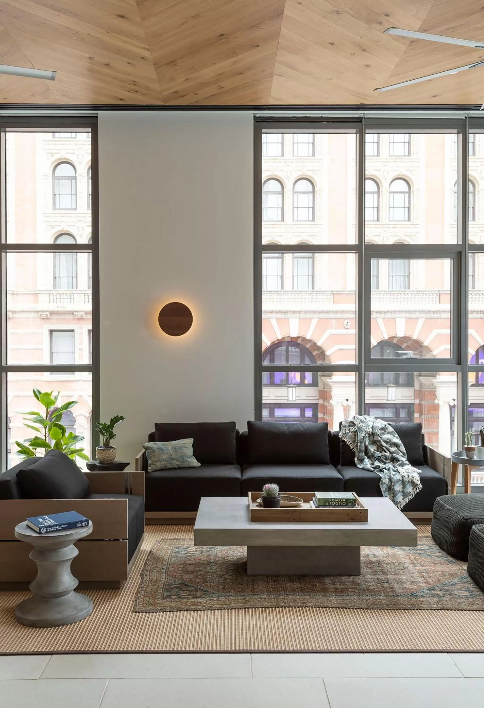 Communal lounge/ TV room in ROOST East Market