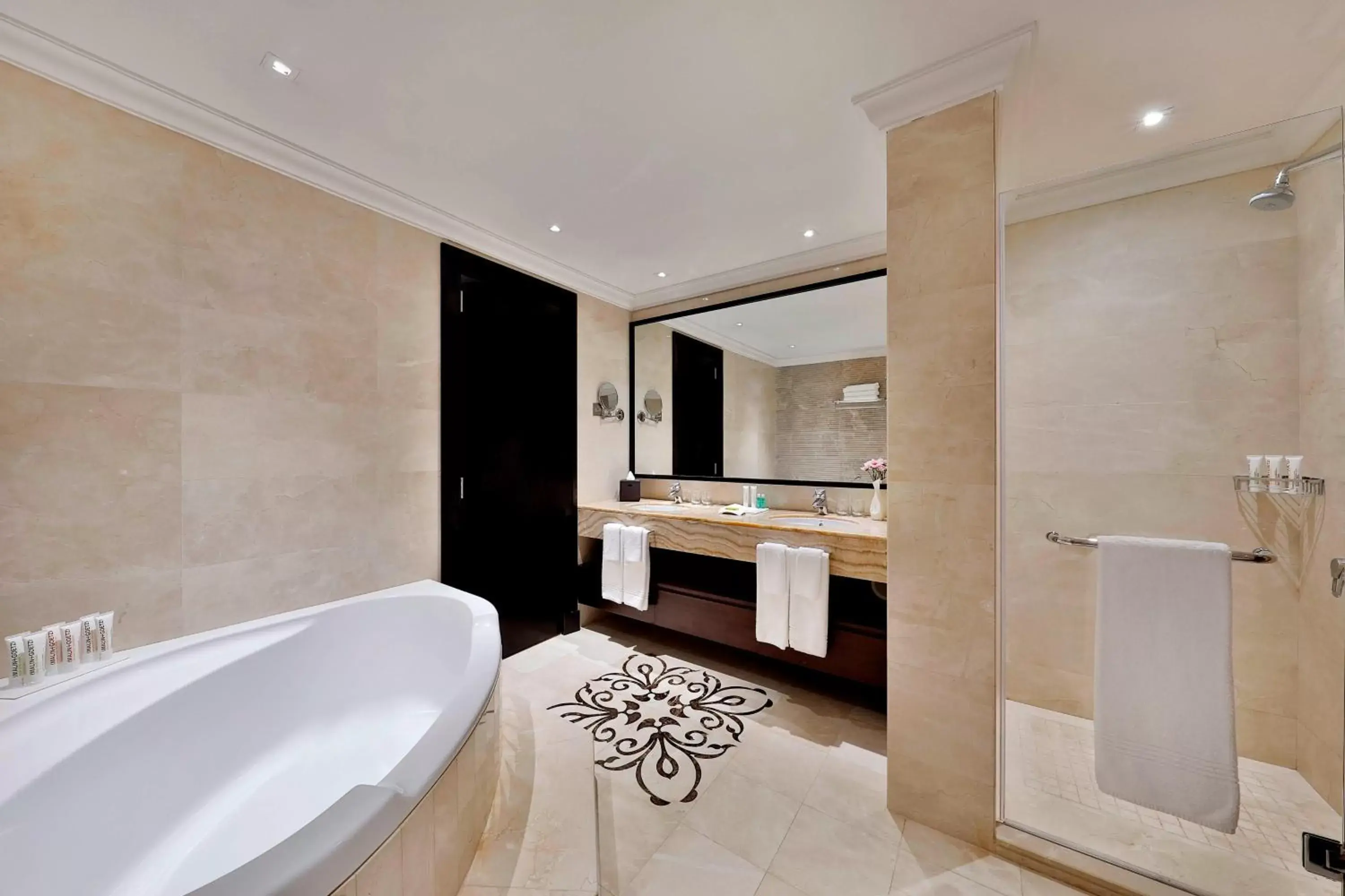 Bathroom in Le Meridien Mina Seyahi Beach Resort & Waterpark