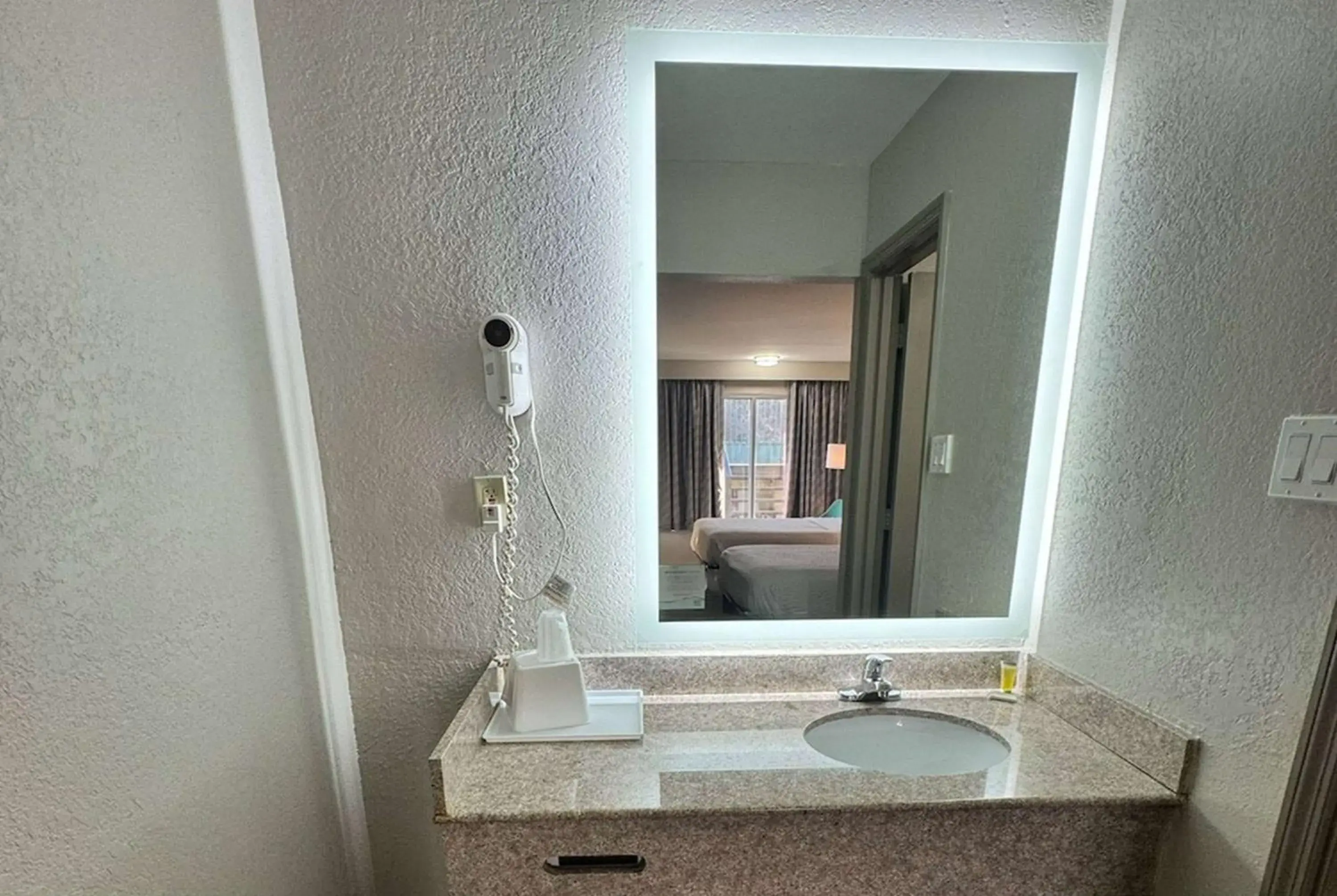 TV and multimedia, Bathroom in Days Inn by Wyndham Emporia