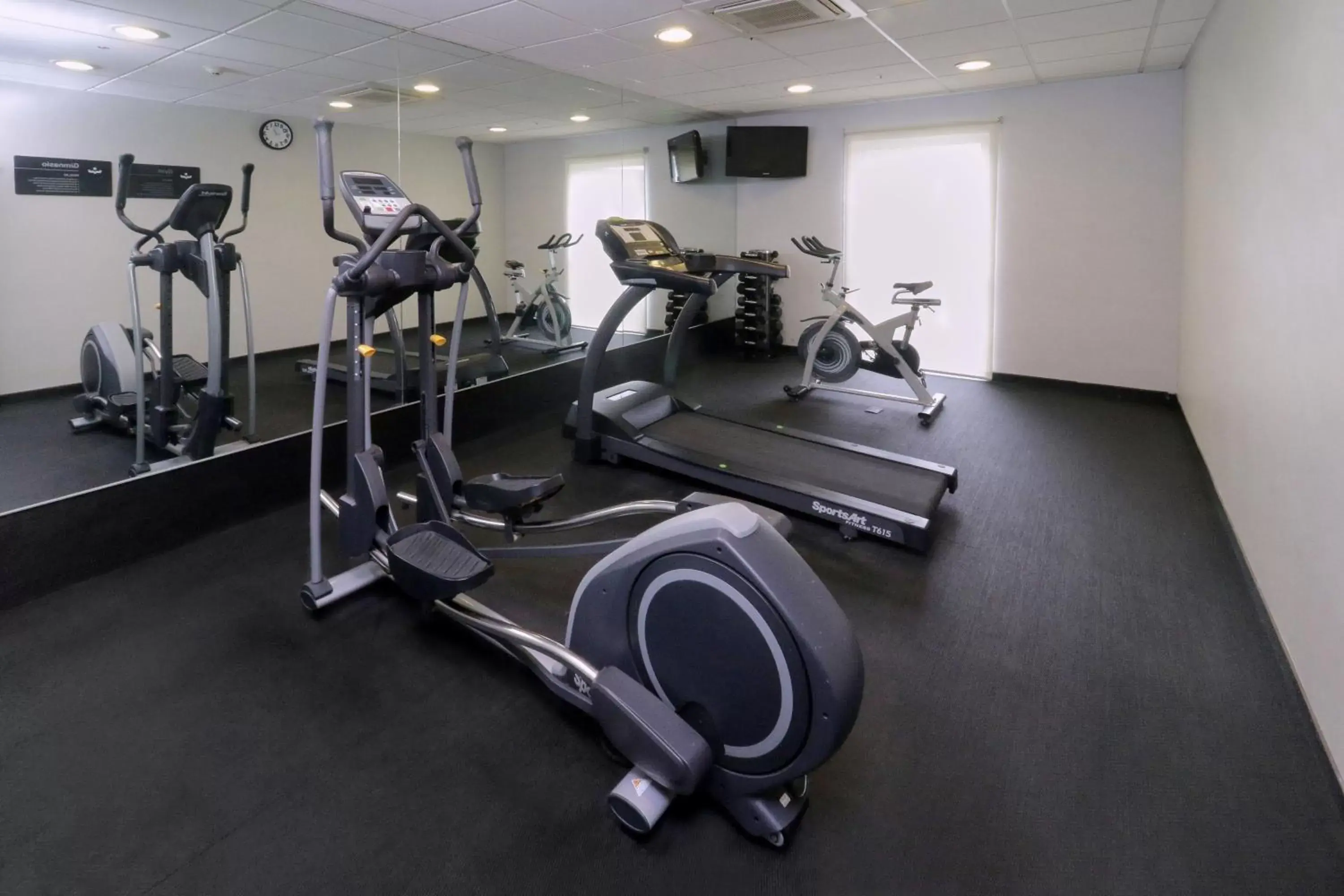 Fitness centre/facilities, Fitness Center/Facilities in City Express by Marriott Tijuana Insurgentes