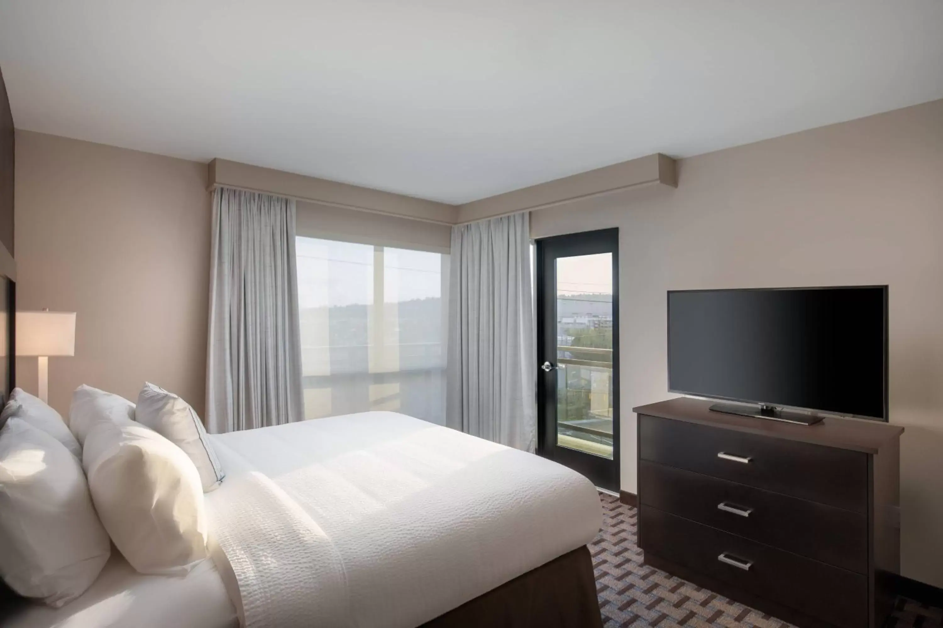 Bedroom, Bed in Residence Inn by Marriott Seattle South/Renton
