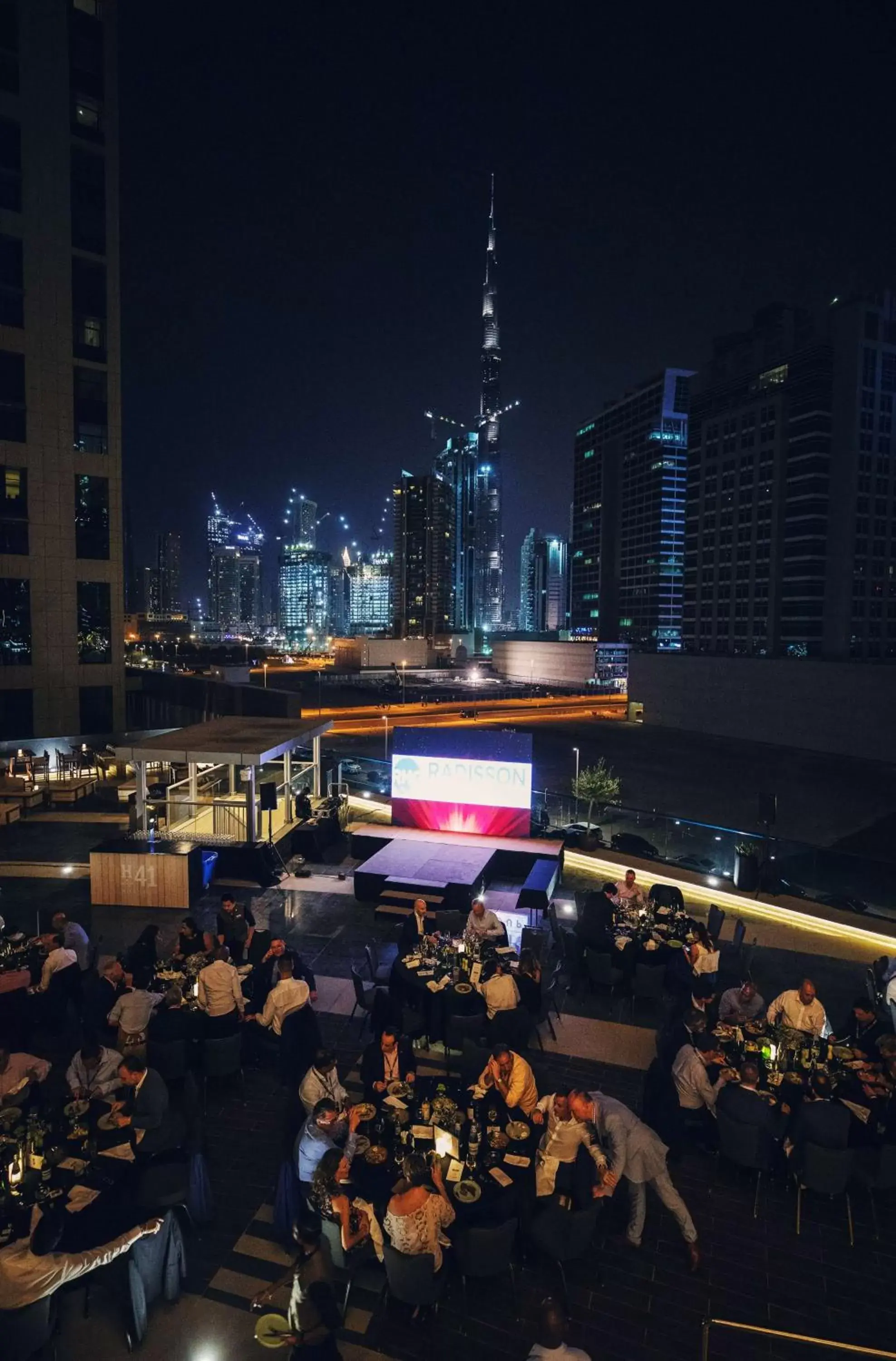 Restaurant/places to eat in Radisson Blu Hotel, Dubai Waterfront