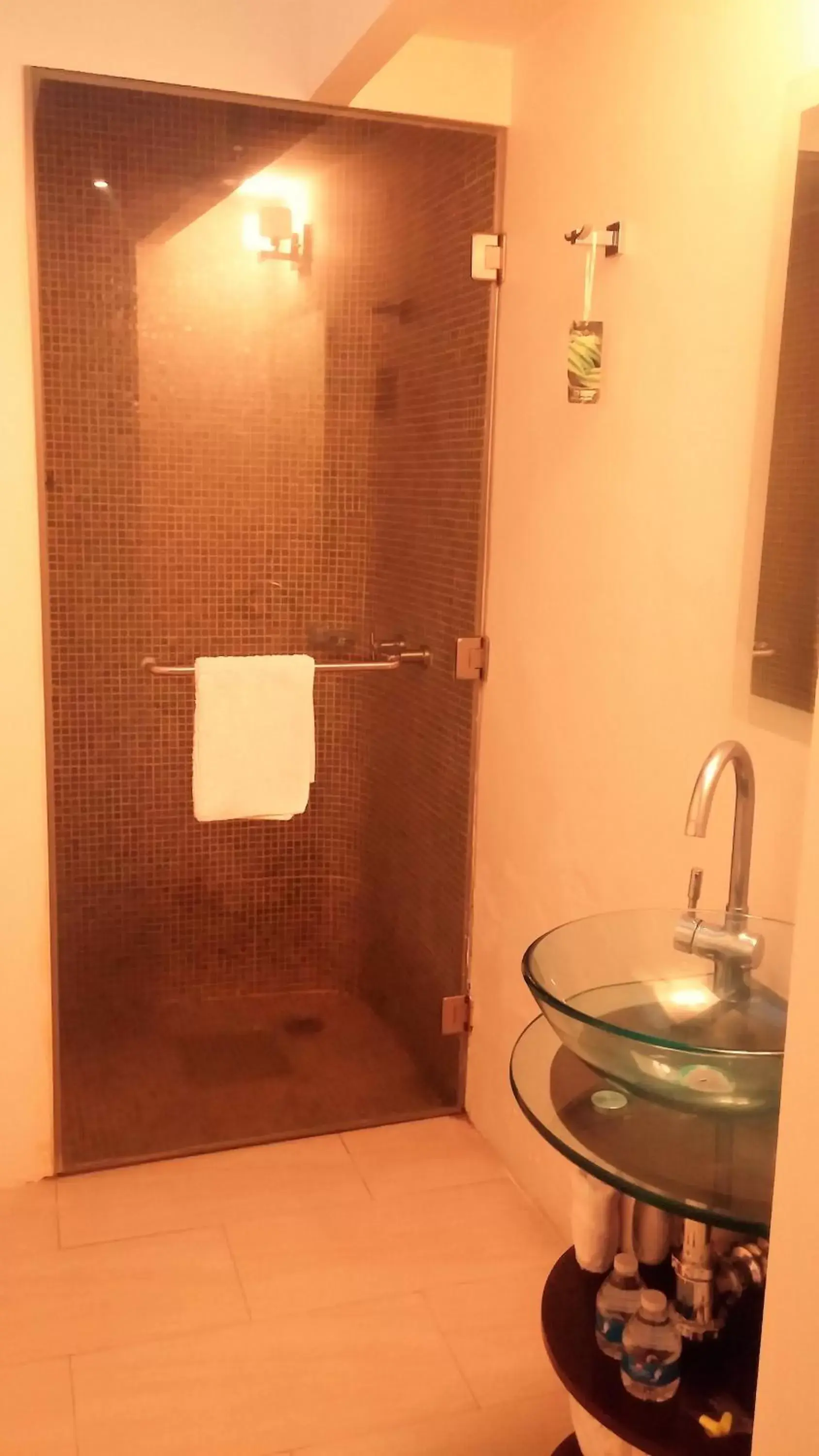 Bathroom in Casa Monraz Hotel Boutique