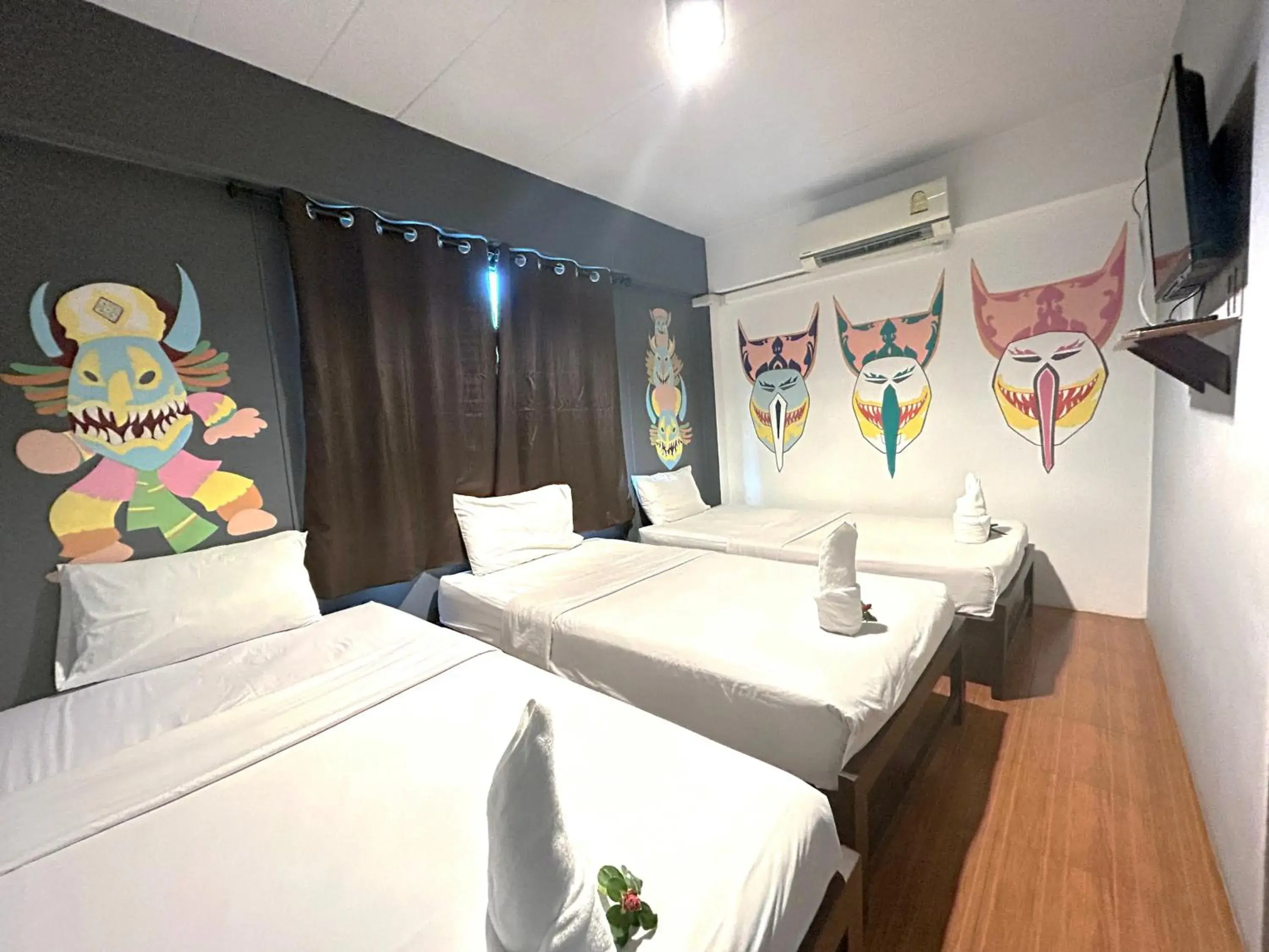 Photo of the whole room, Bed in Hide Bangkok Hostel