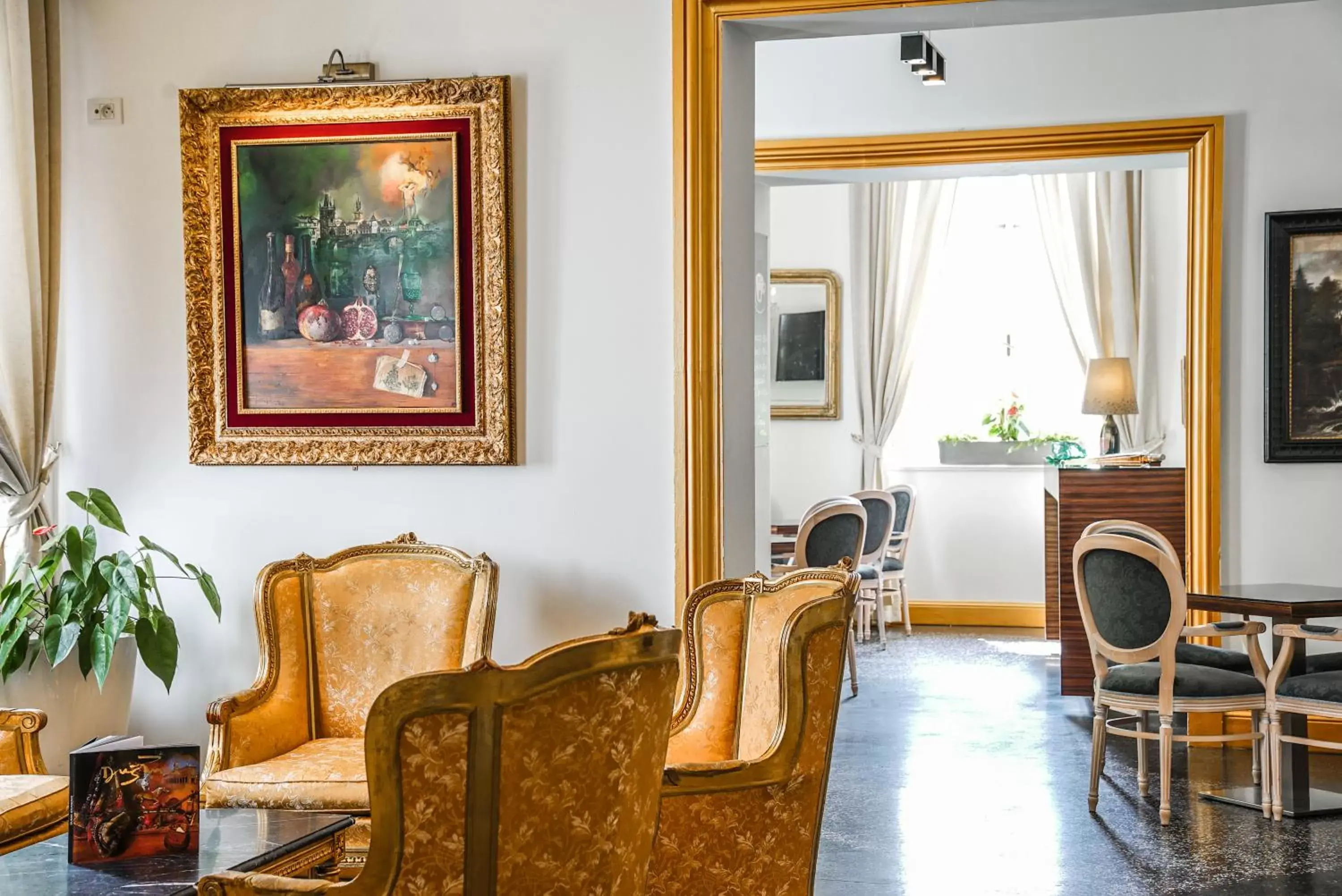 Lounge or bar, Seating Area in Hotel Assenzio Prague