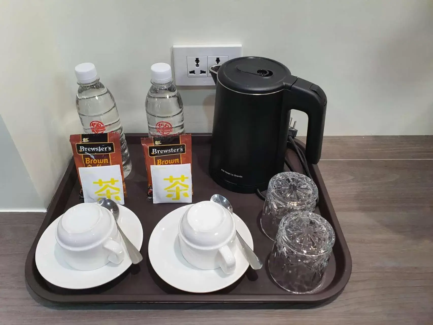 Coffee/tea facilities in 456 Hotel