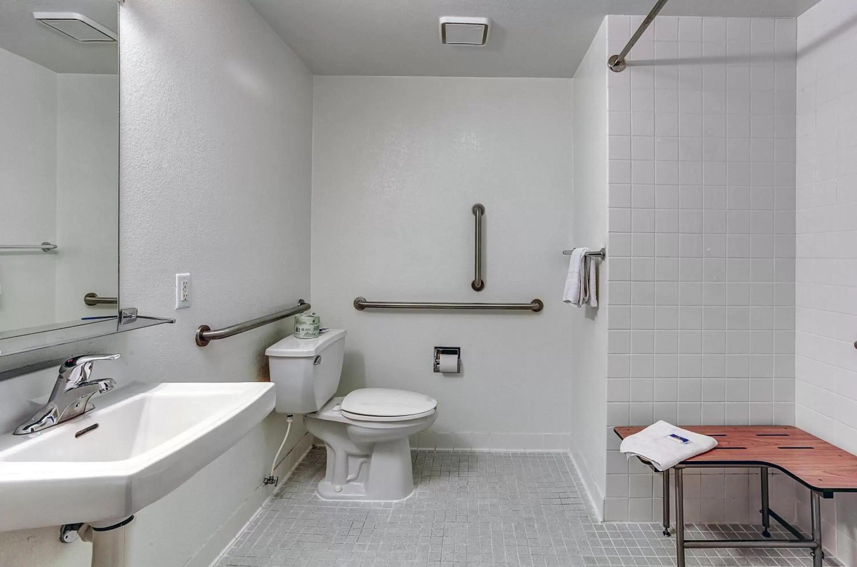 Bathroom in Motel 6-Coos Bay, OR
