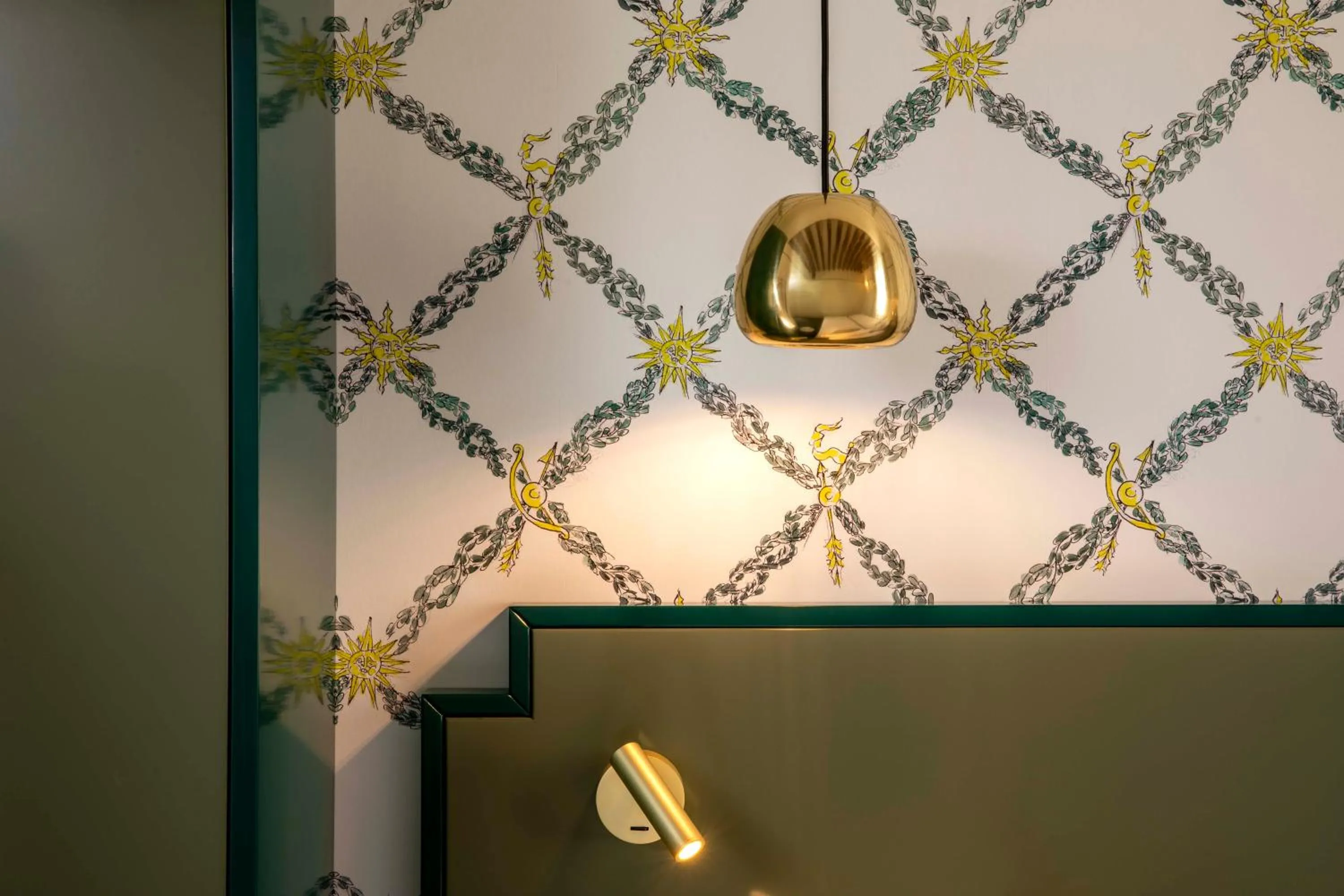 Bedroom in Hotel des Deux-Iles - Notre-Dame