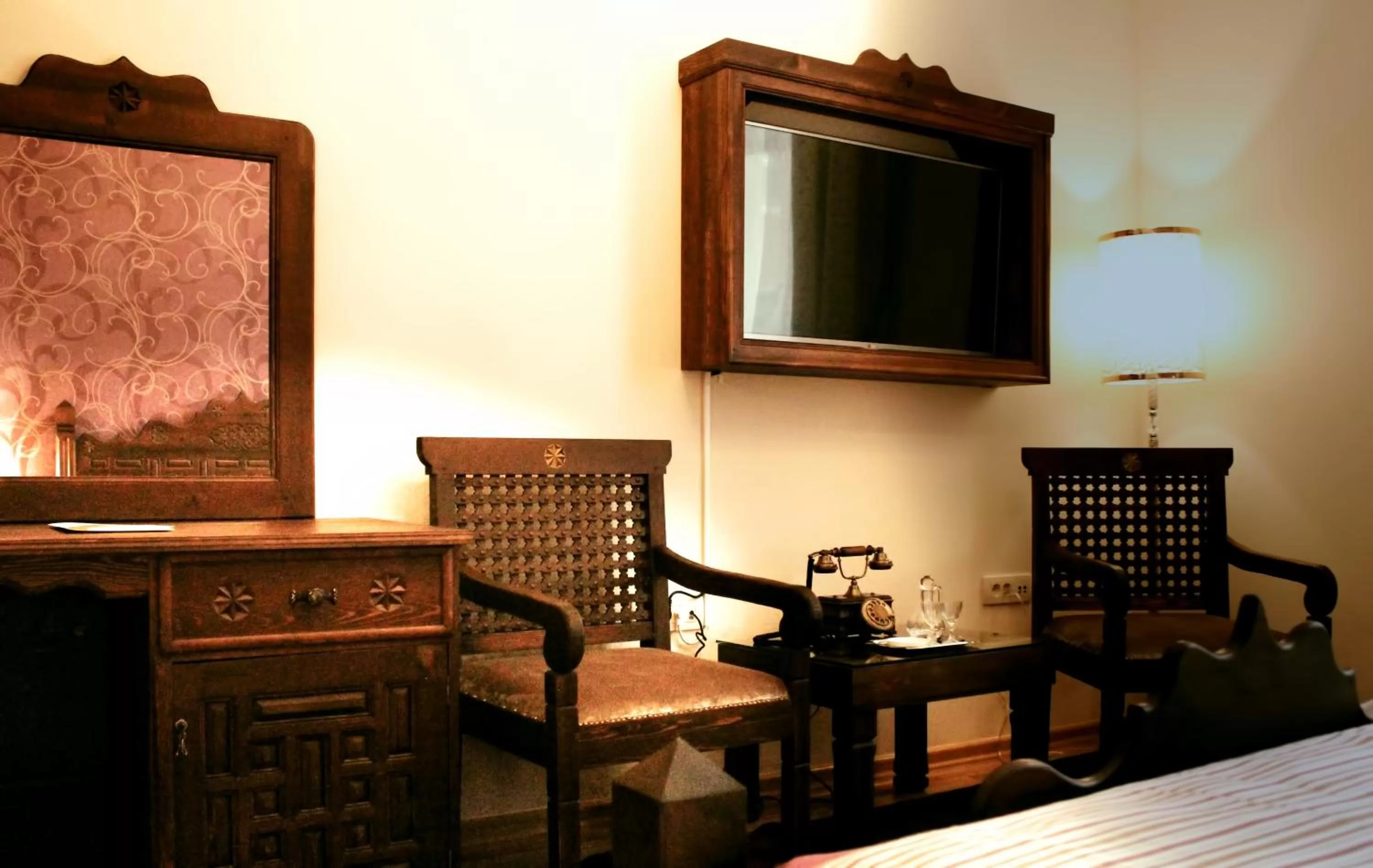 Bed in İsa Begov Hamam Hotel