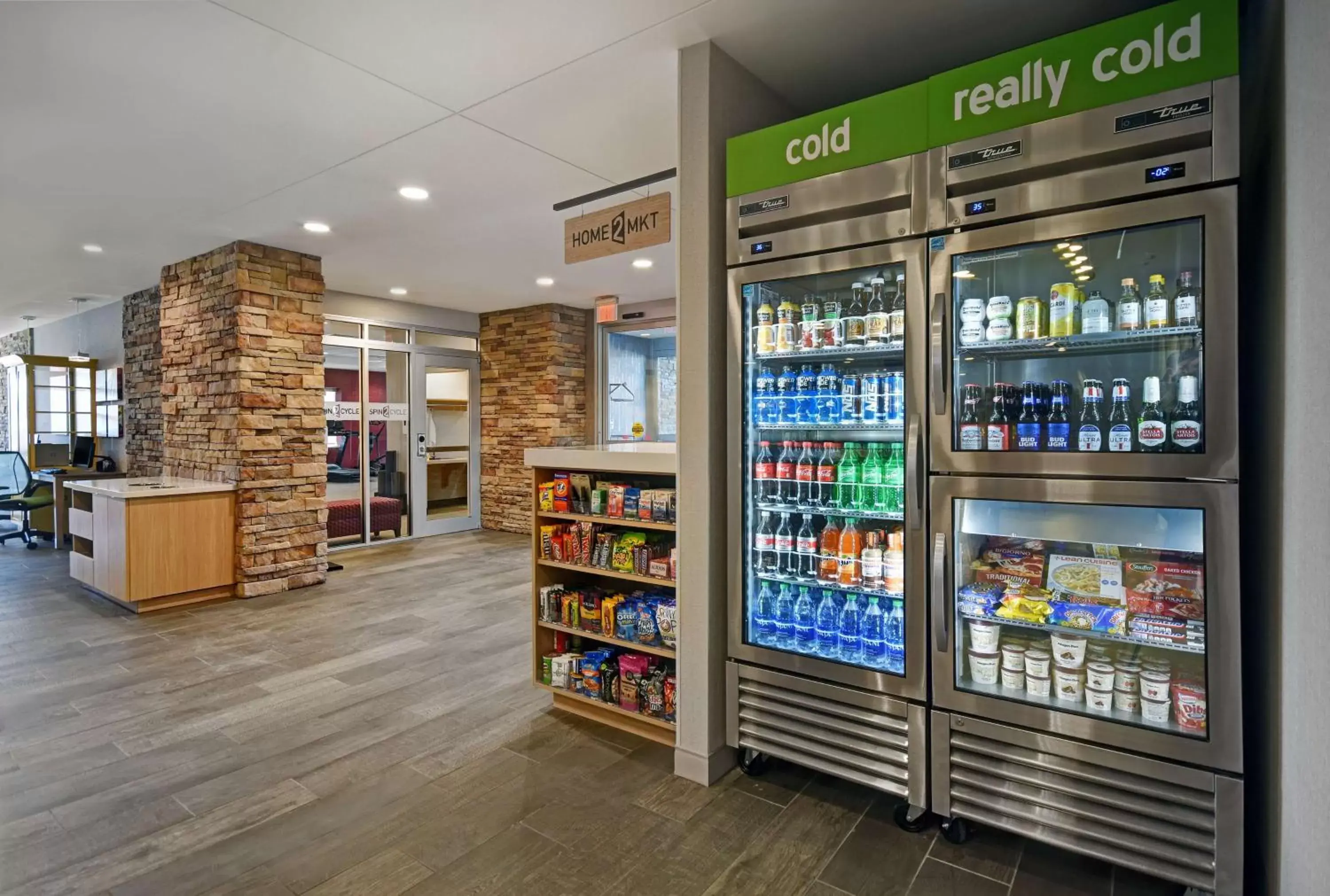 Dining area, Supermarket/Shops in Home2 Suites By Hilton Columbus