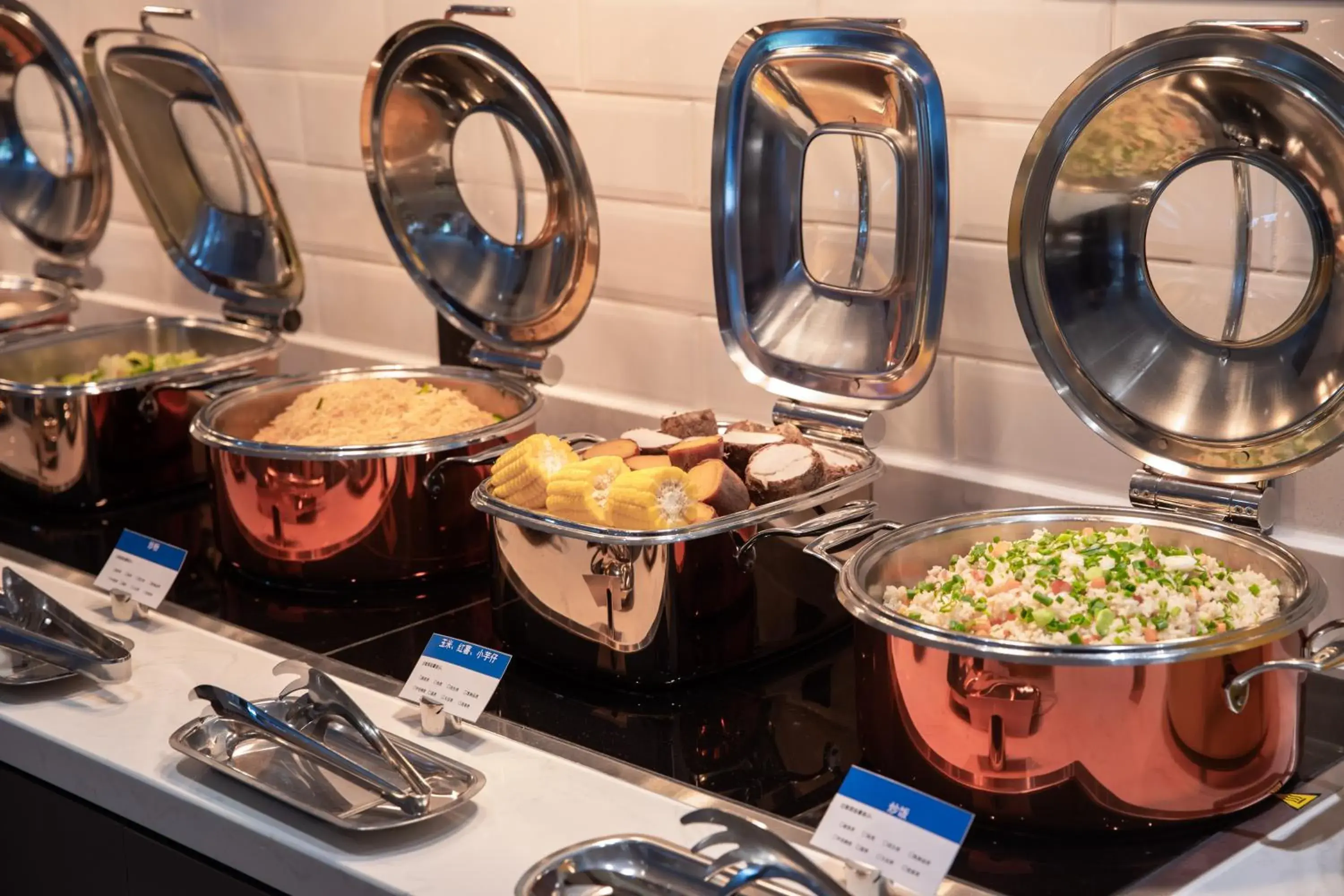 Restaurant/places to eat in Holiday Inn Express Shantou City Center by IHG Restaurant/places to eat in Holiday Inn Express Shantou City Center by IHG