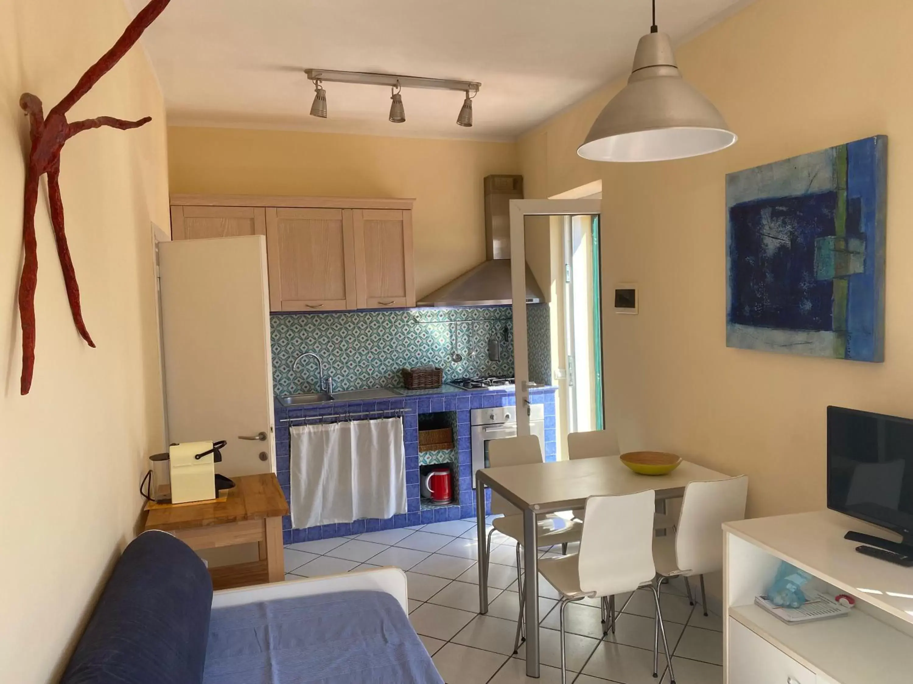 Seating area, Kitchen/Kitchenette in Belvedere Residenza Mediterranea