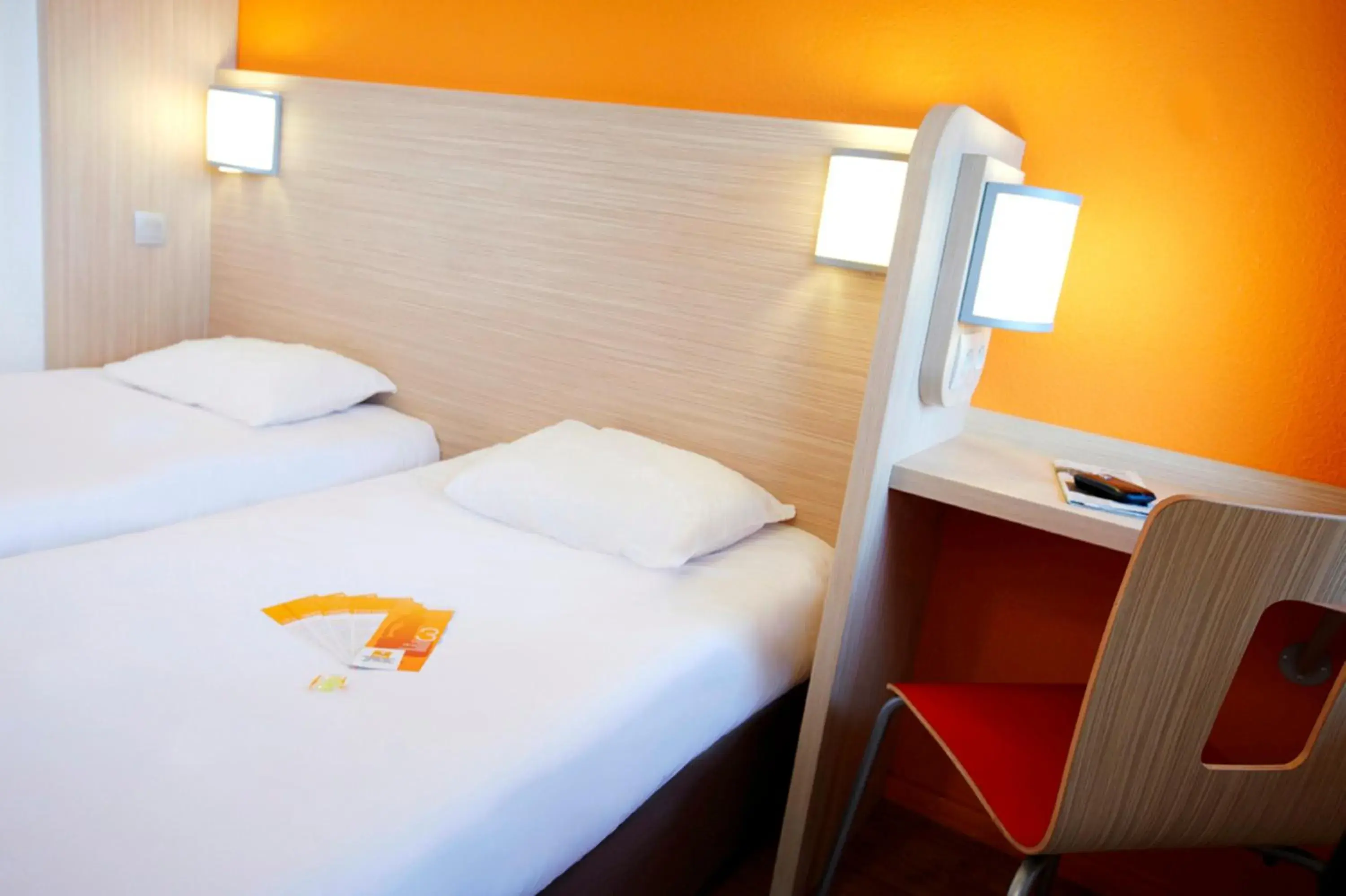 Bed in Premiere Classe Wroclaw Centrum Hotel