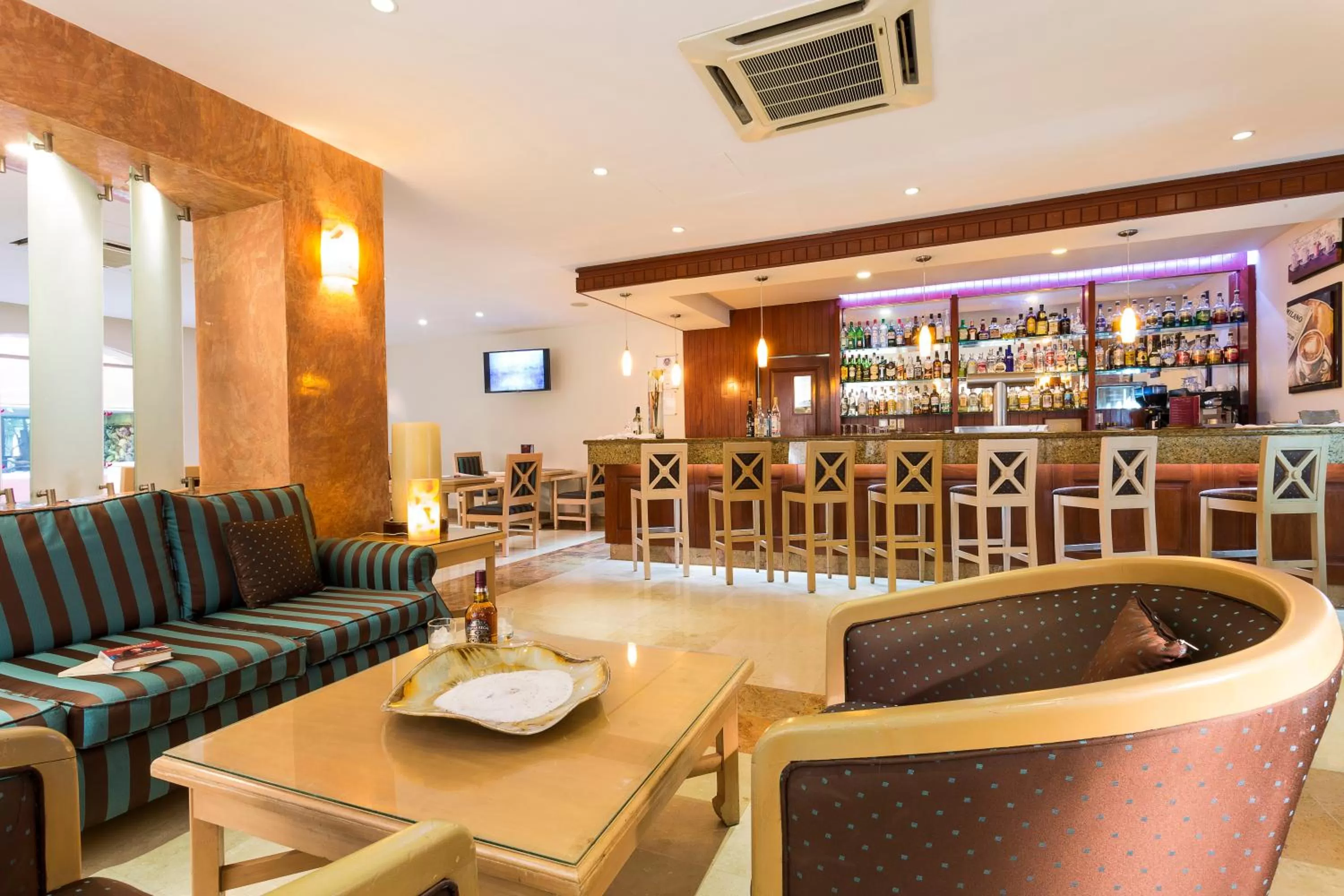 Lounge or bar in Grand Palladium Vallarta Resort & Spa - All Inclusive