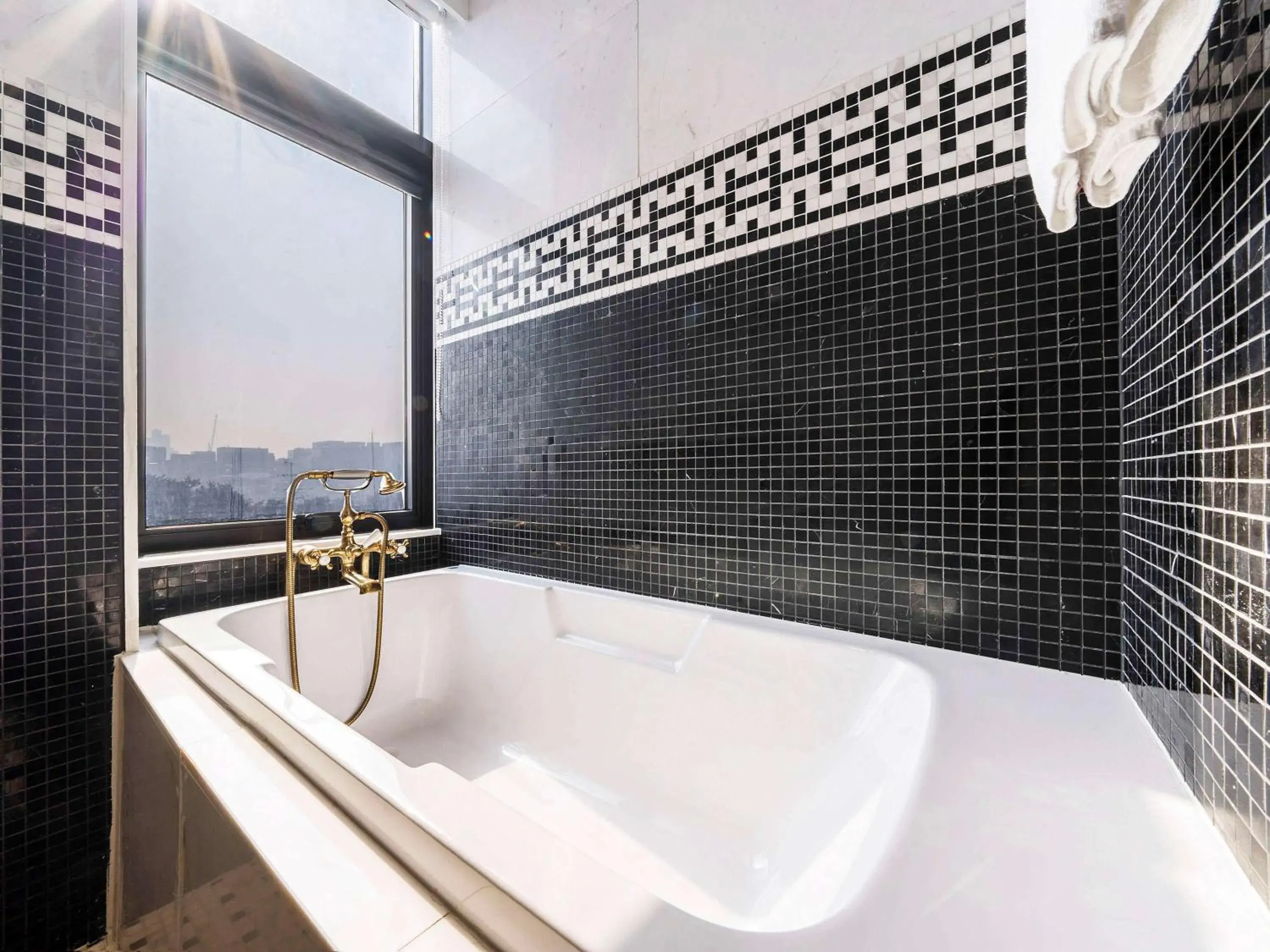 Photo of the whole room, Bathroom in Hotel Crescendo Seoul
