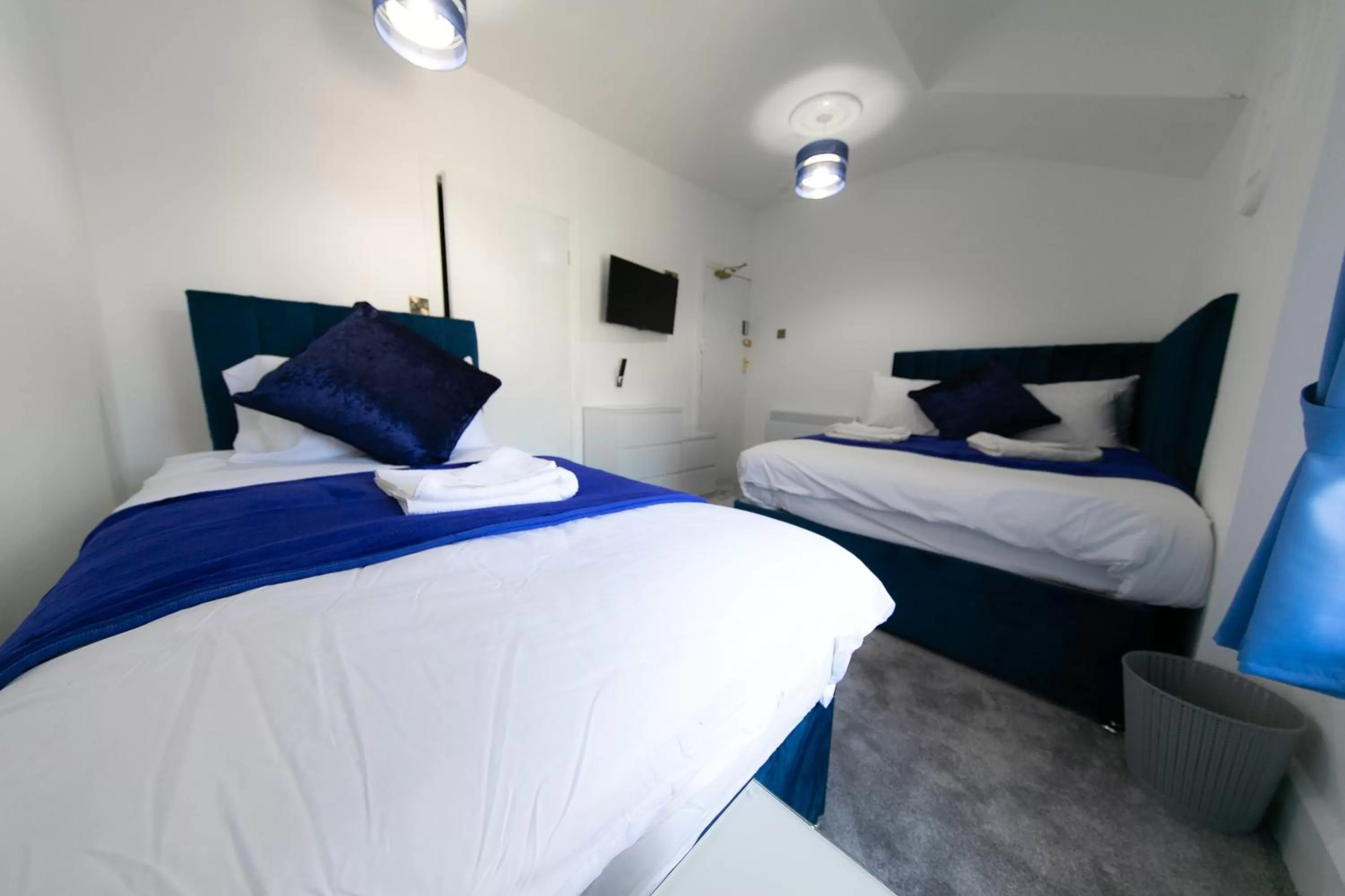 Bed in The New Apollo Hotel