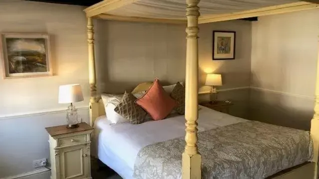 Bed in The Admiral Hornblower