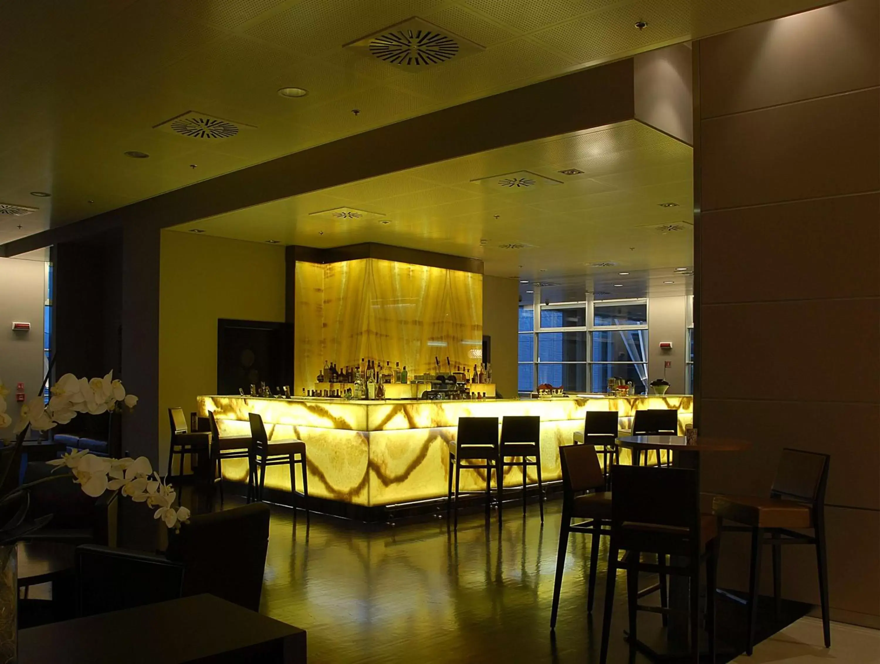 Lounge or bar, Restaurant/Places to Eat in Best Western Premier BHR Treviso Hotel