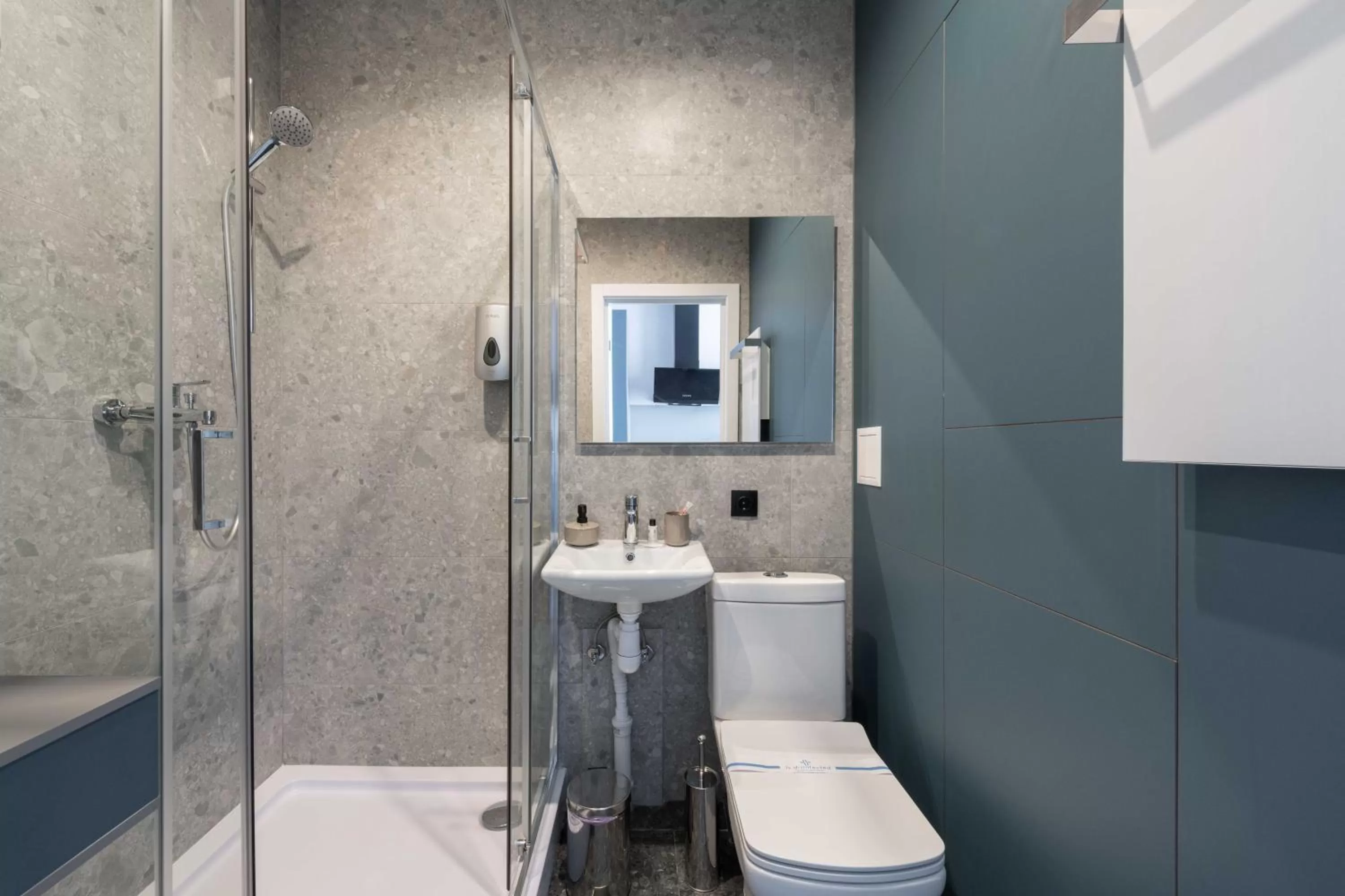 Shower, Bathroom in Be The One Hotel