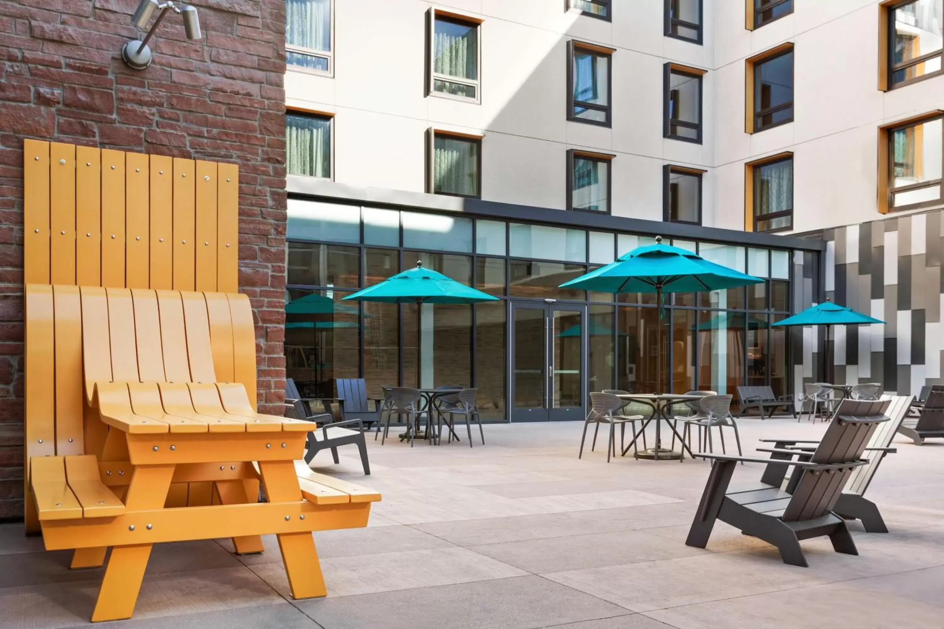 Inner courtyard view in Embassy Suites By Hilton Boulder