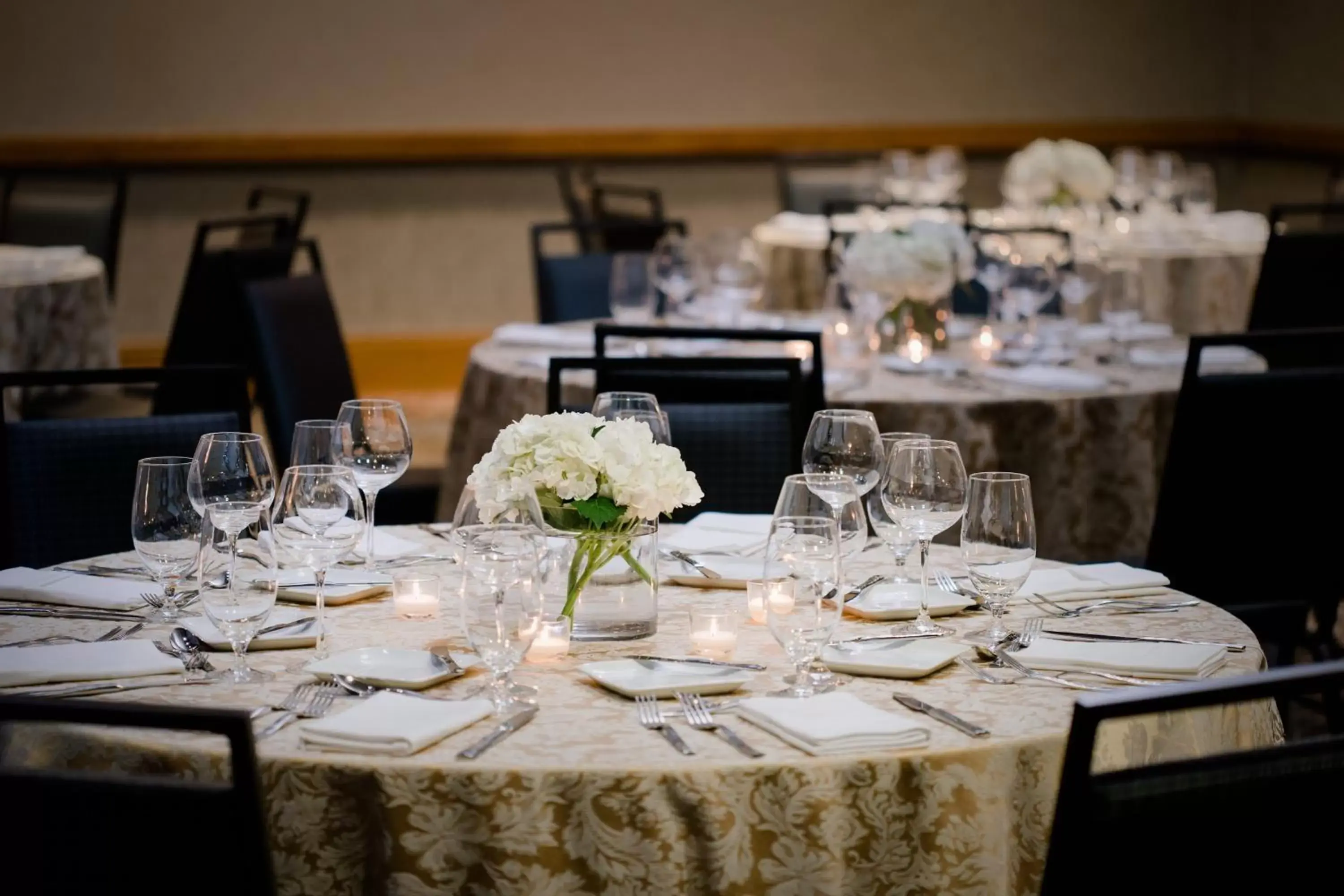 Meeting/conference room, Restaurant/Places to Eat in The Westin Washington National Harbor