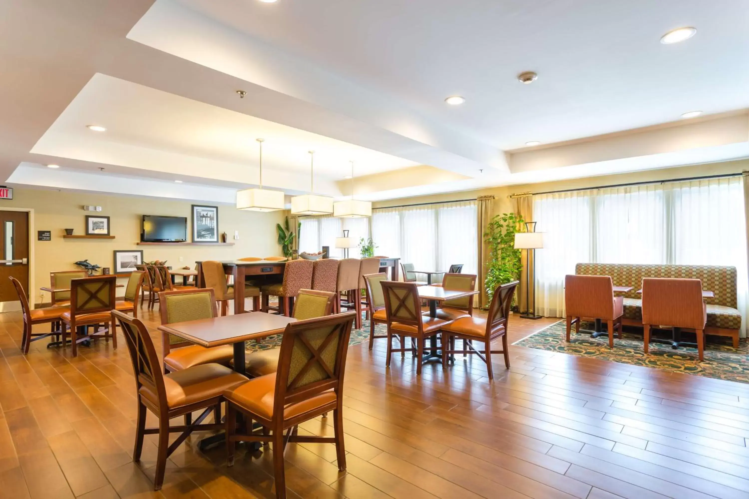 Lobby or reception, Restaurant/Places to Eat in Hampton Inn Havelock