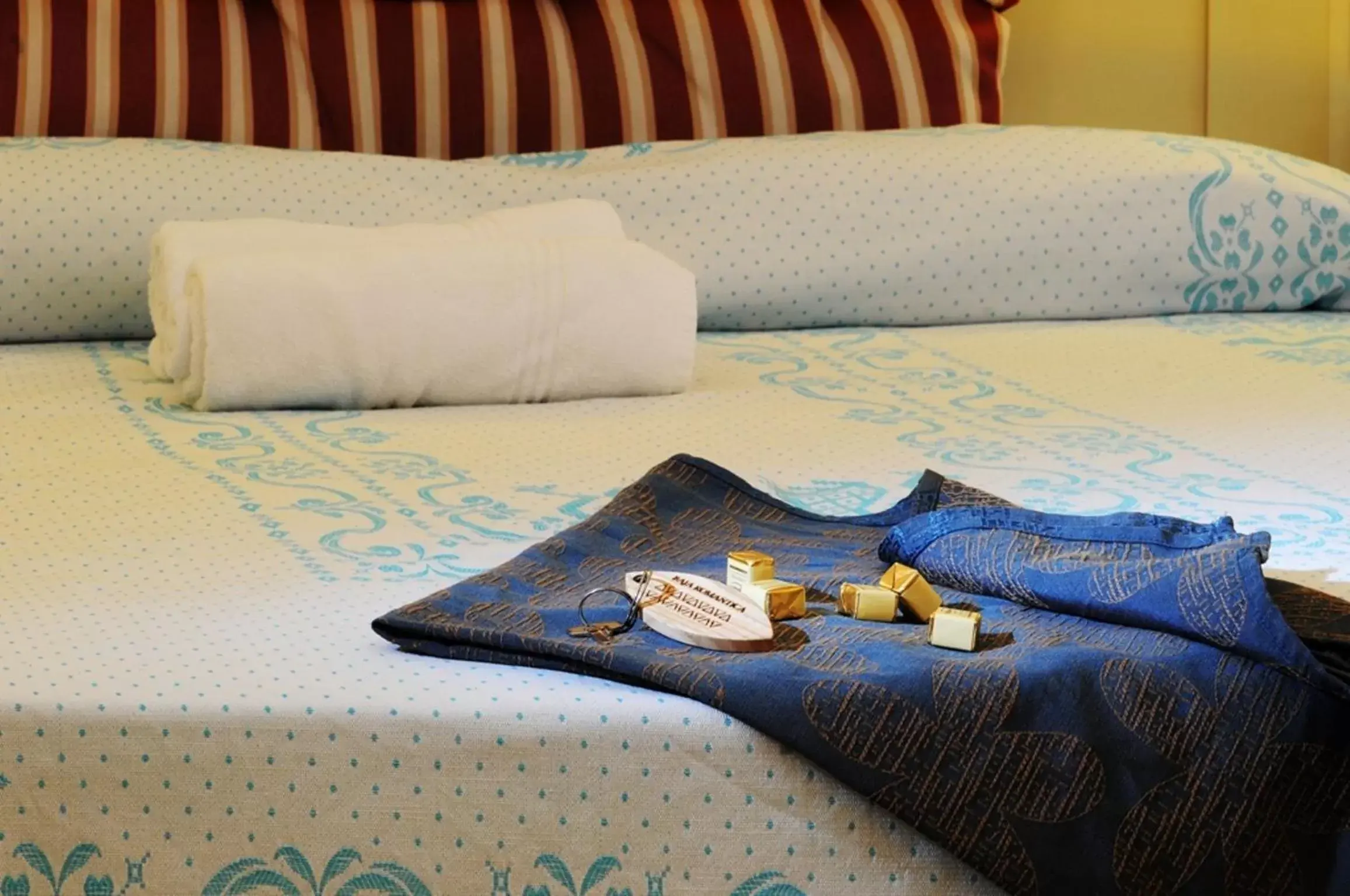 Decorative detail, Bed in Hotel Baja Romantica