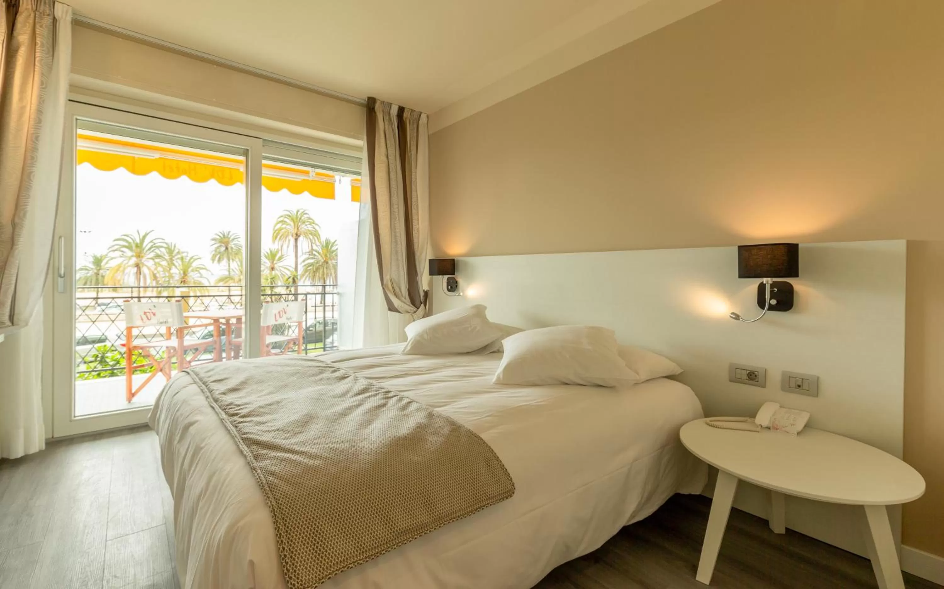 Bed in La Dolce Vita Hotel