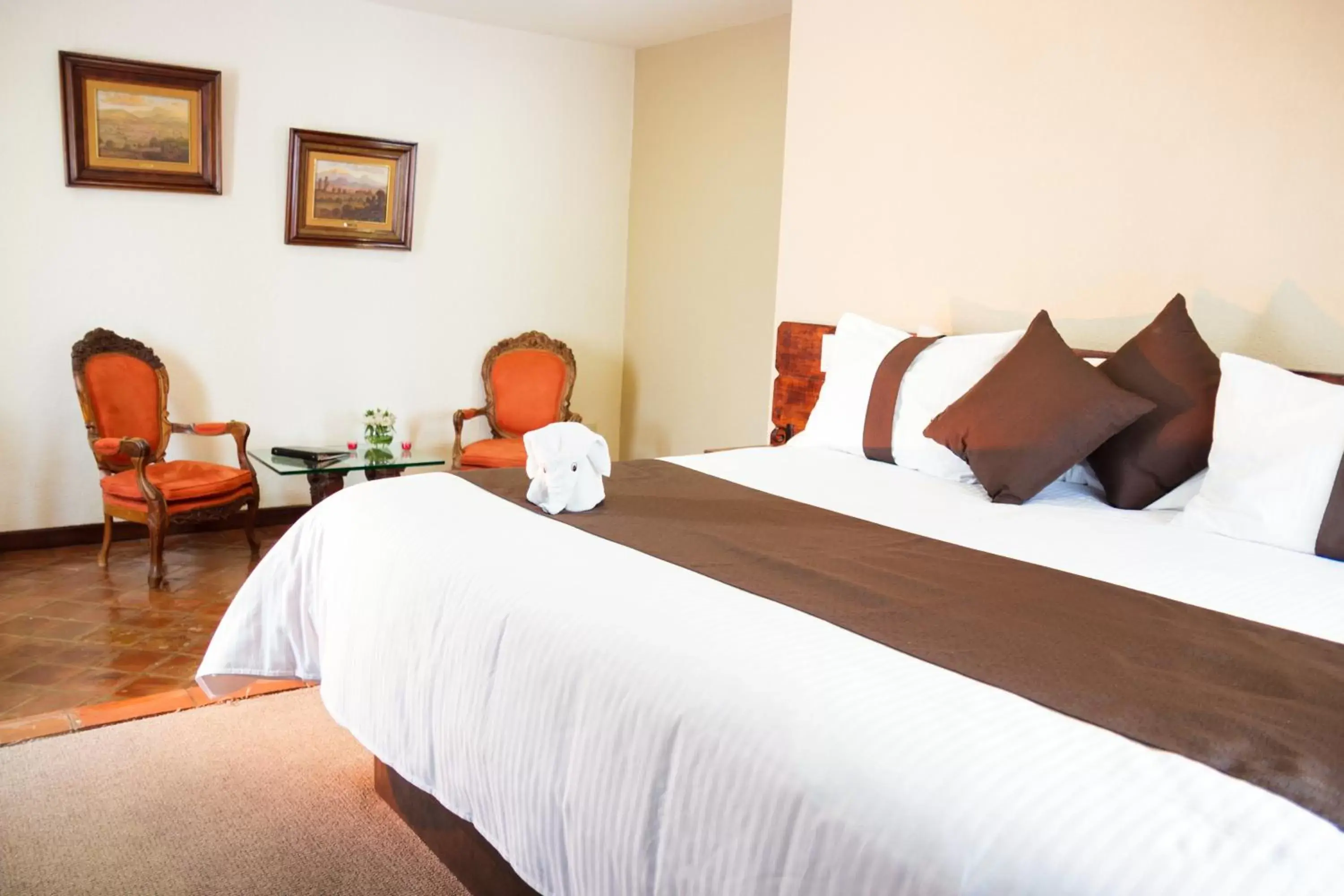 Photo of the whole room, Bed in Mision Catedral Morelia Photo of the whole room, Bed in Mision Catedral Morelia