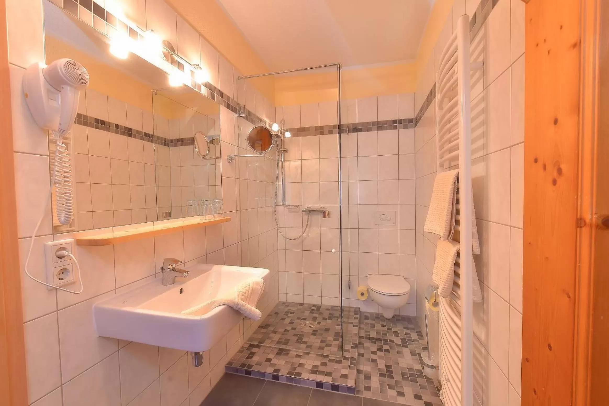 Photo of the whole room in Gasthaus Zur Noll